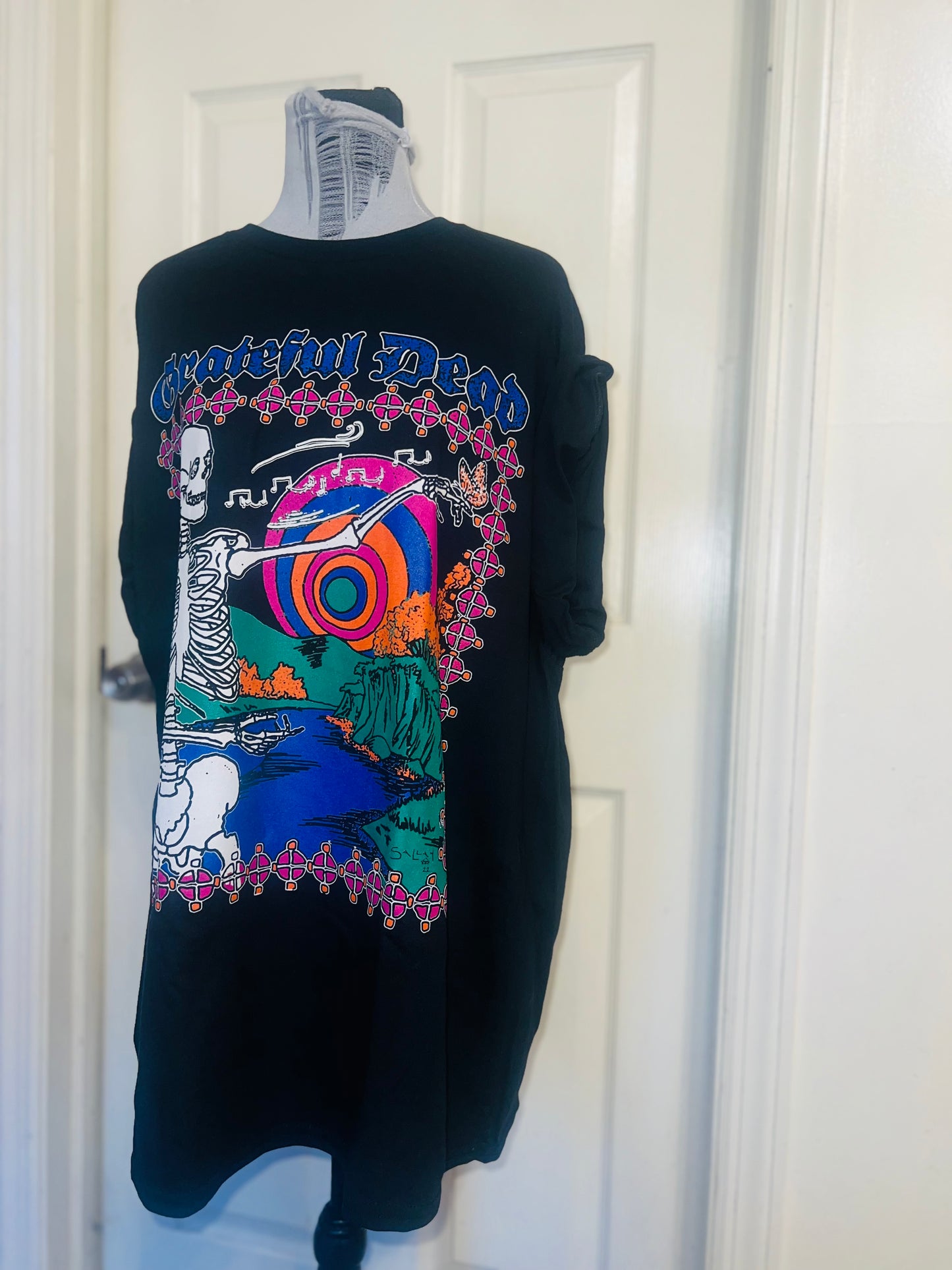 Grateful Dead Oversized Distressed Tee