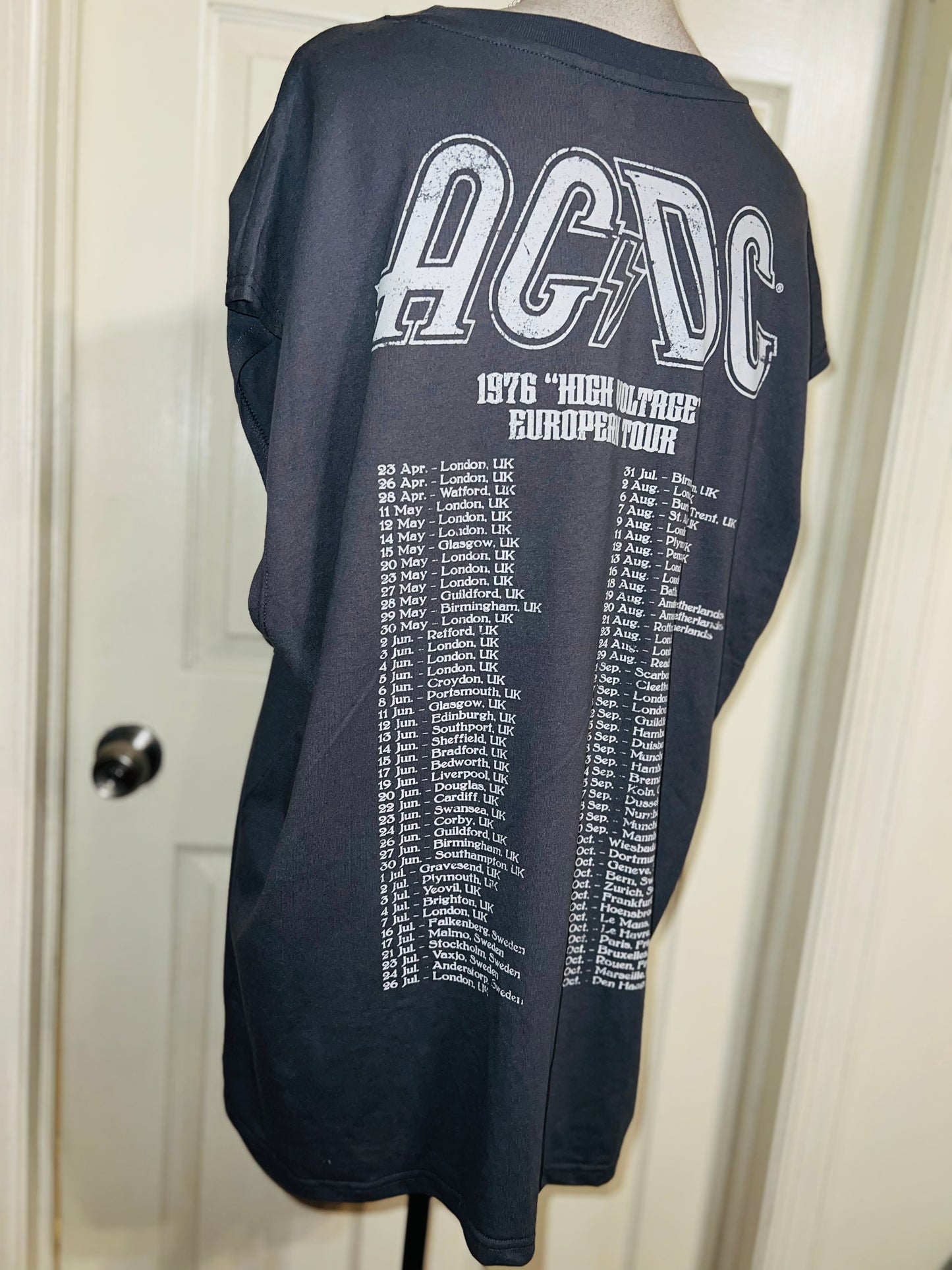 AC/DV Double Sided Oversized Distressed Tank