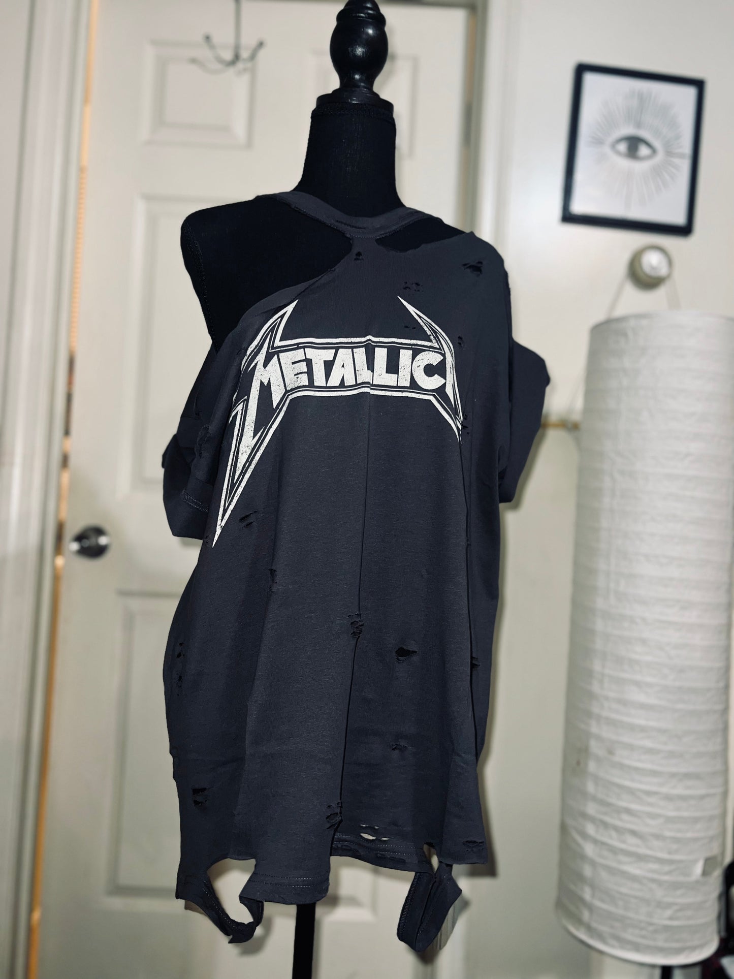 Metallica Oversized Distressed Tee