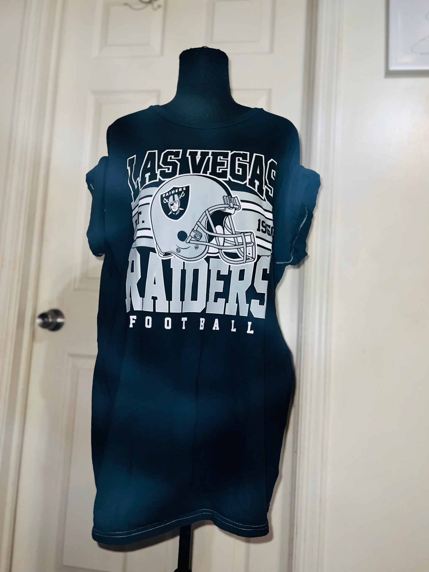 Las Vegas Raiders Oversized Distressed Tee