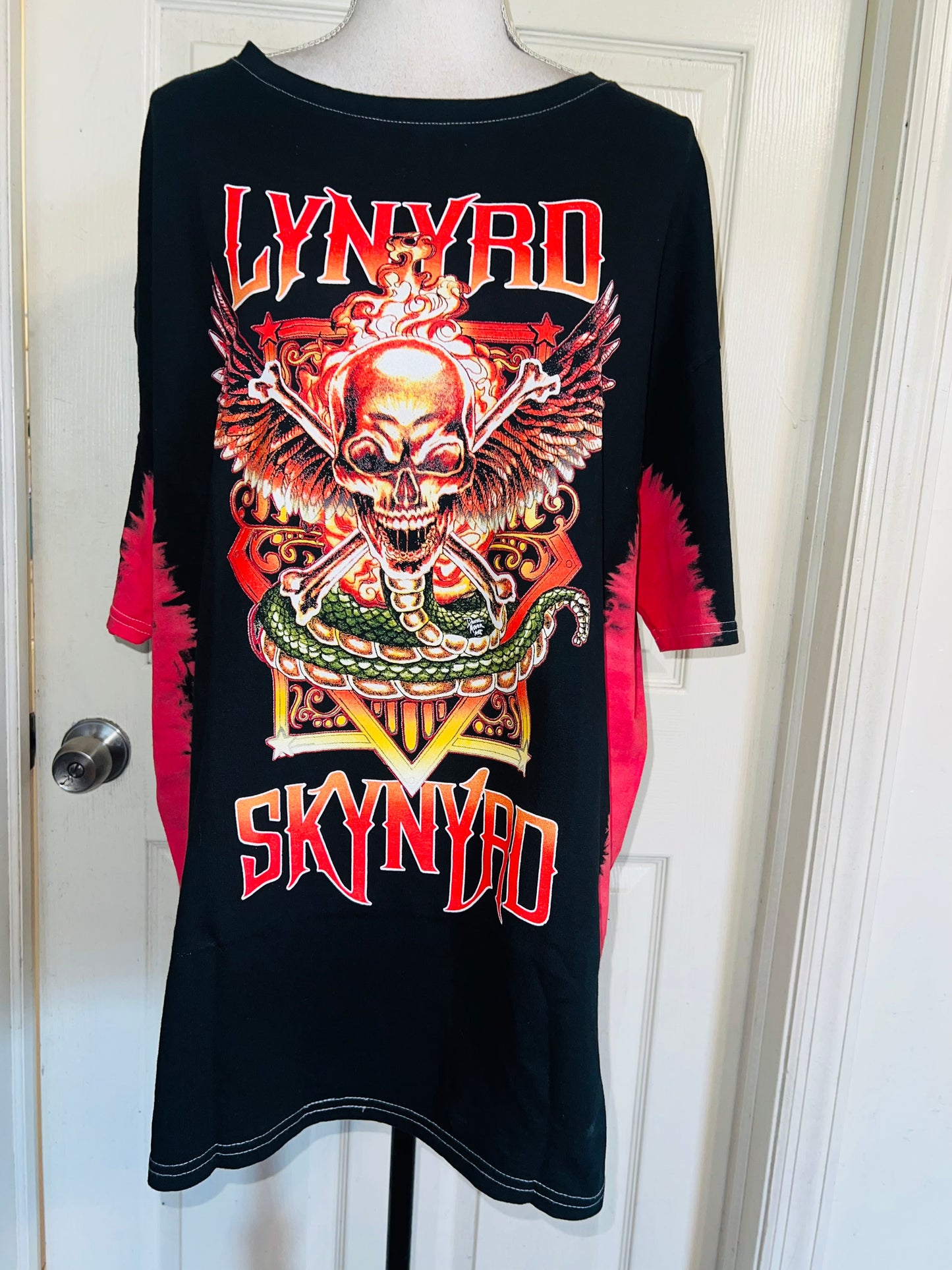 Lynyrd Skynyrd Oversized Distressed Tee