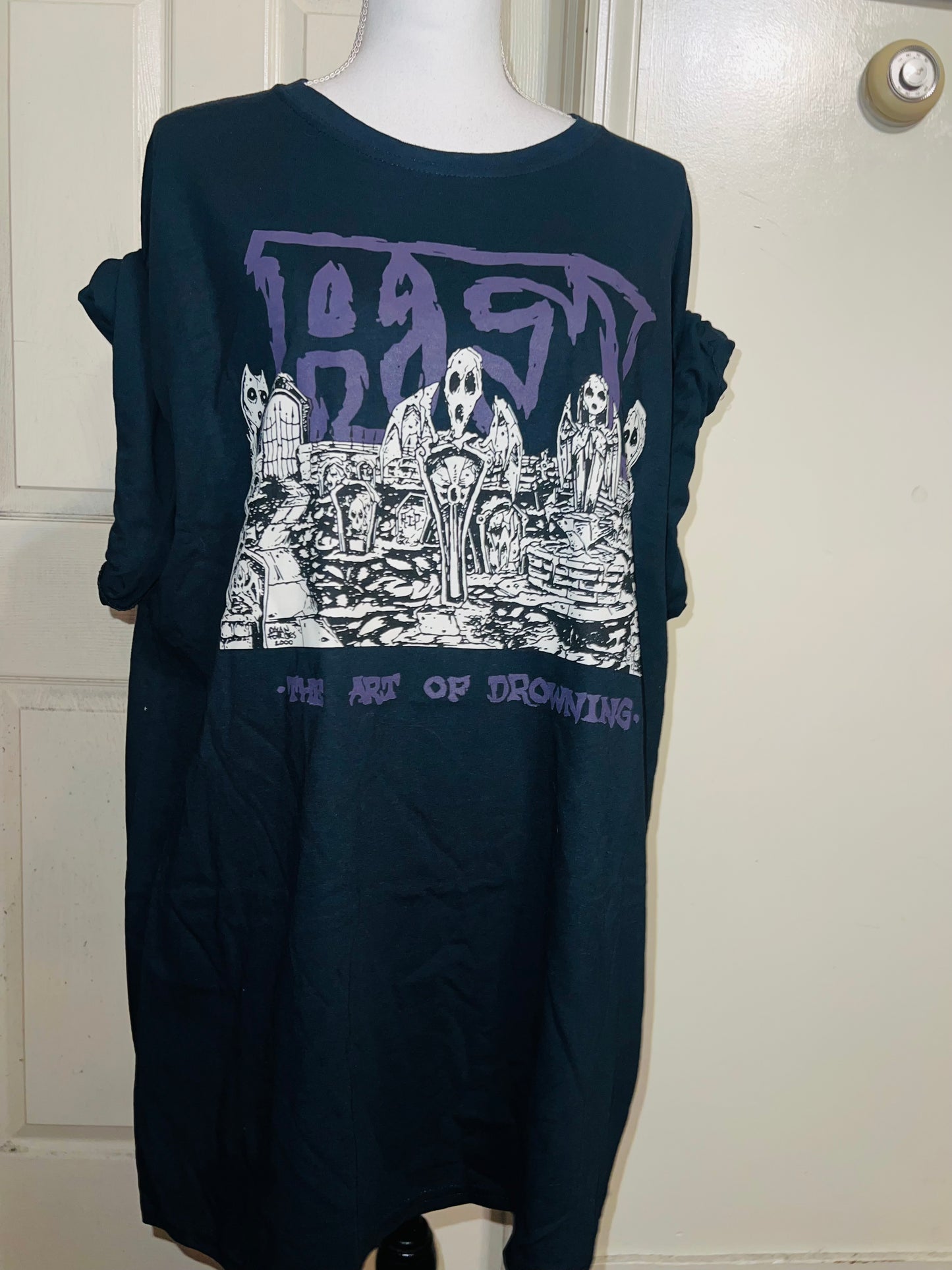 AFI Oversized Distressed Tee