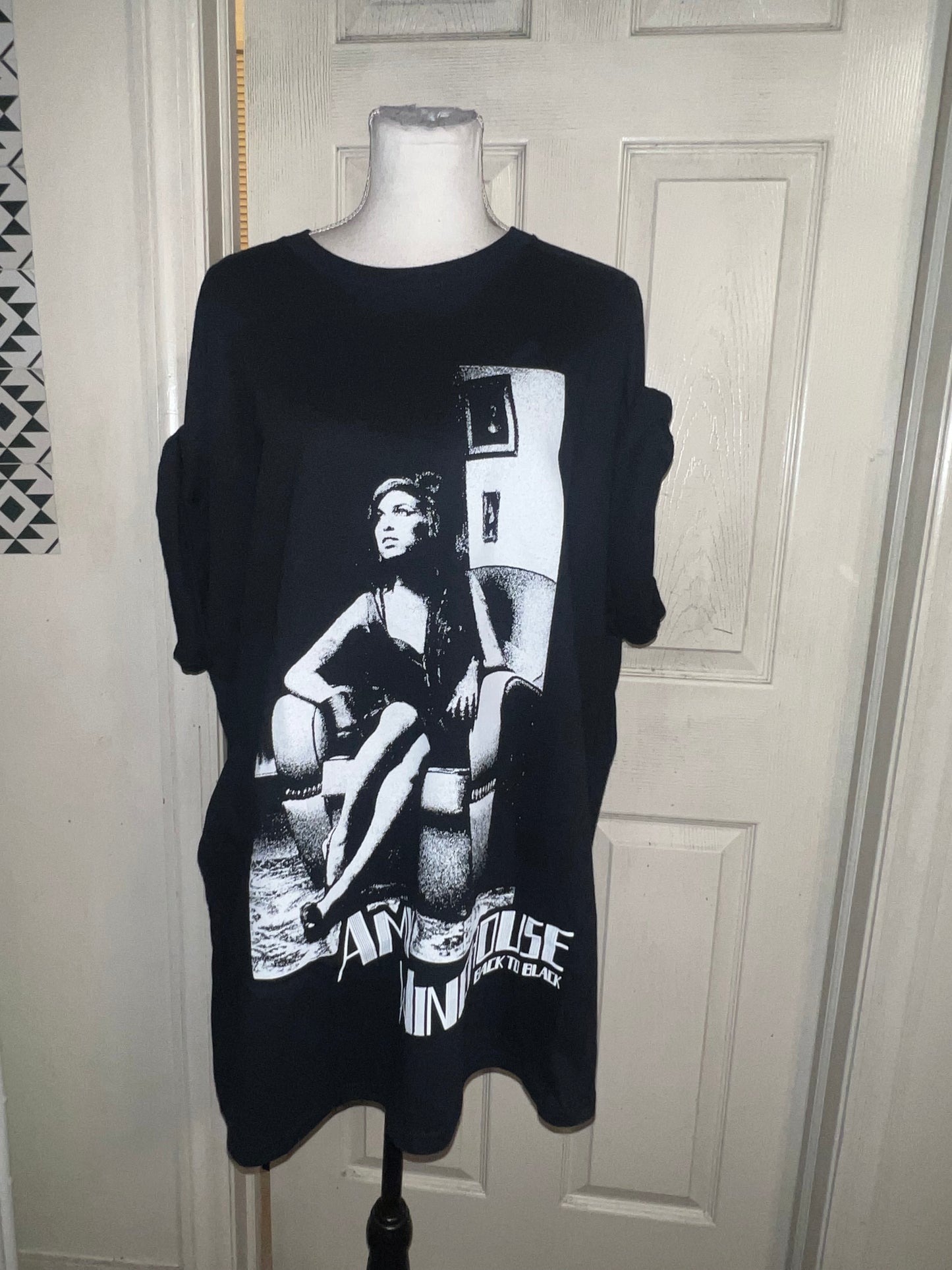 Amy Winehouse Oversized Distressed Tee
