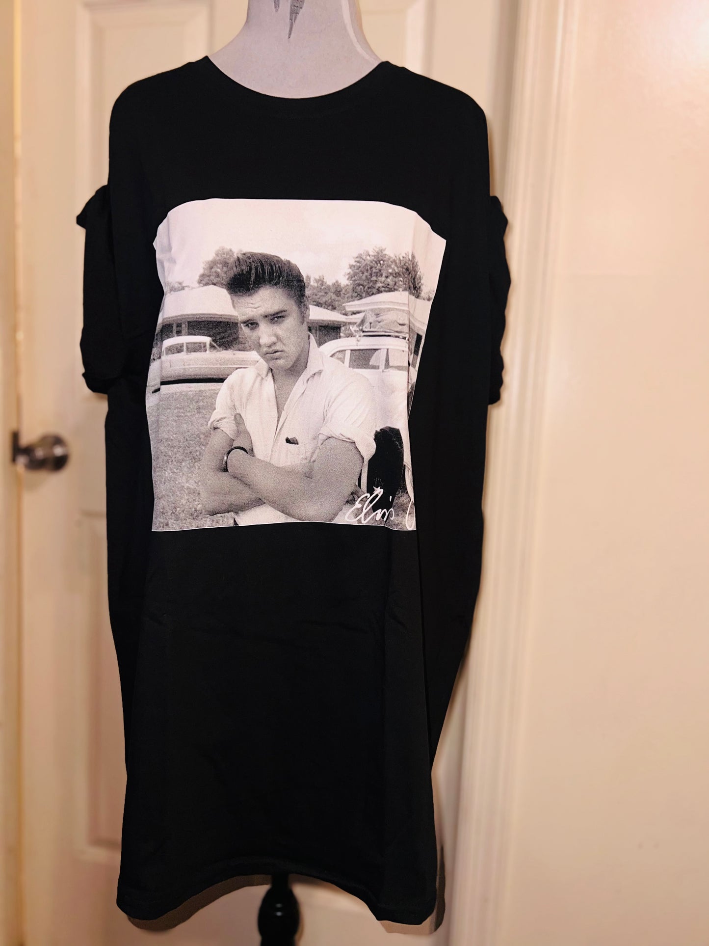 Elvis Presley Oversized Distressed Tee