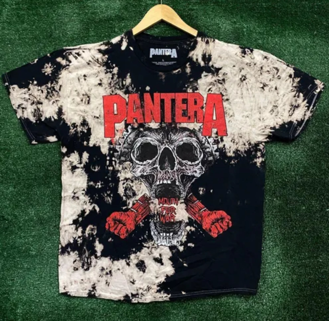 Pantera Oversized Distressed Tee on