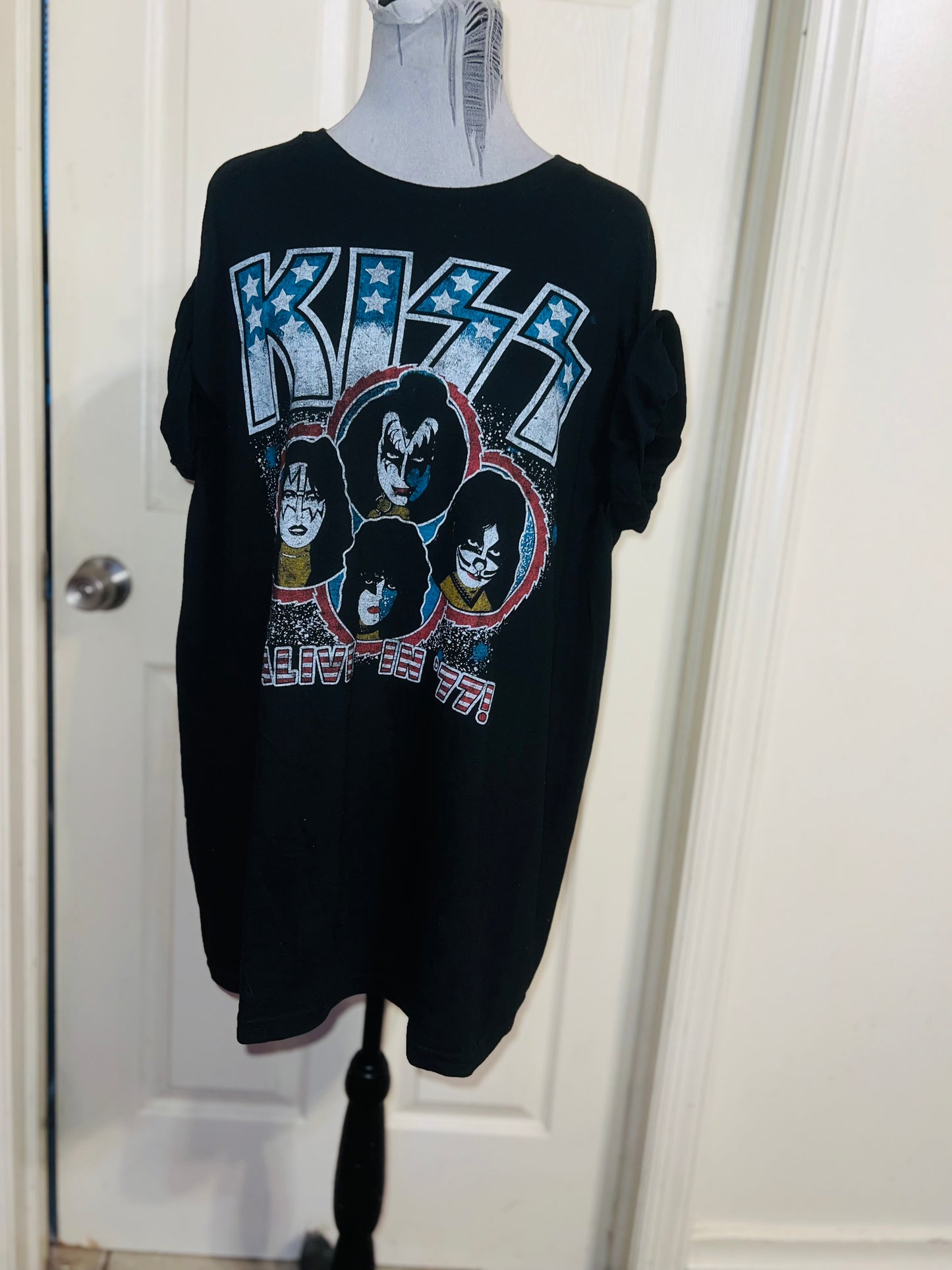 KISS Oversized Distressed Tee