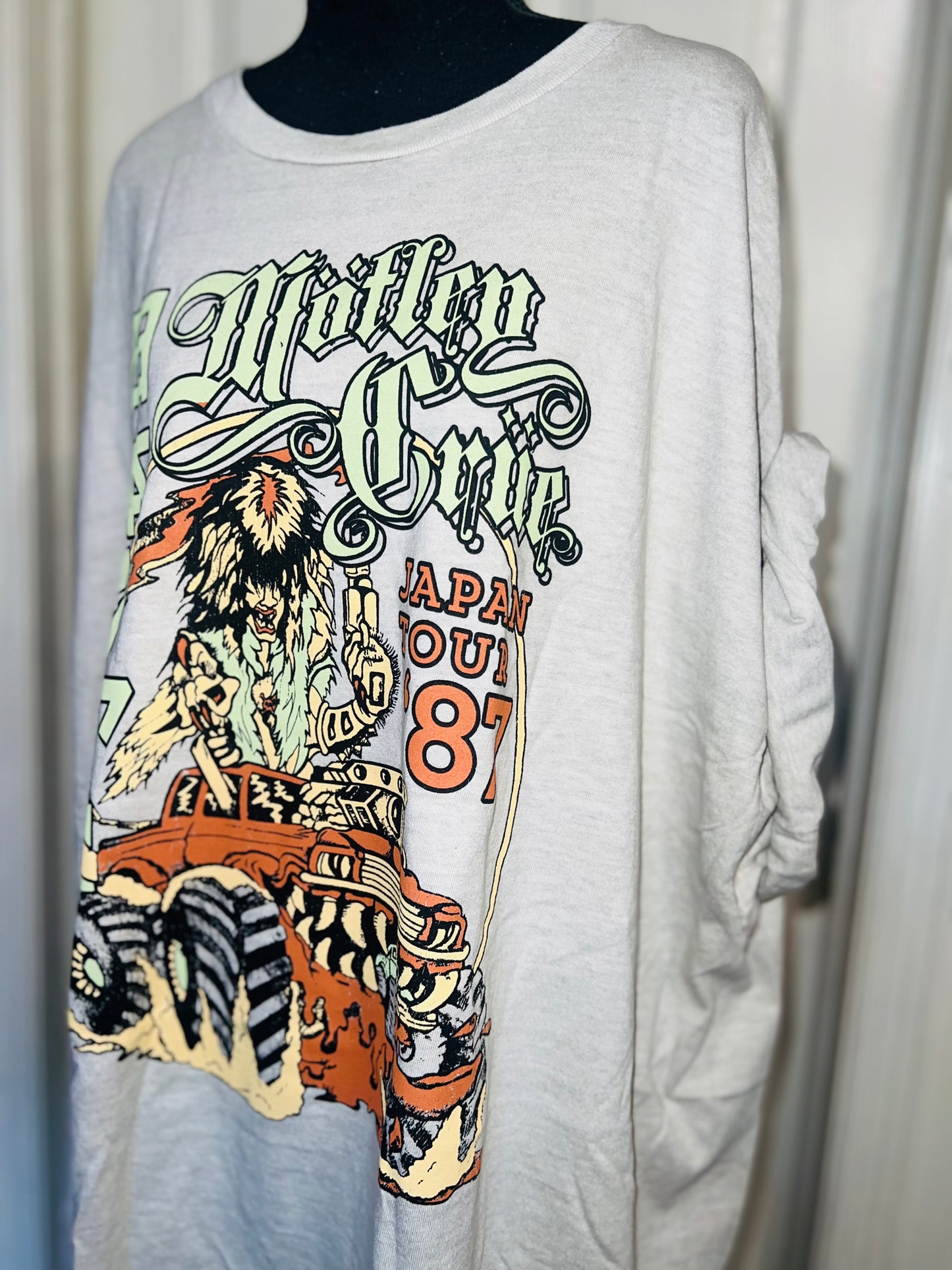 Motley Crue Oversized Distressed Tee