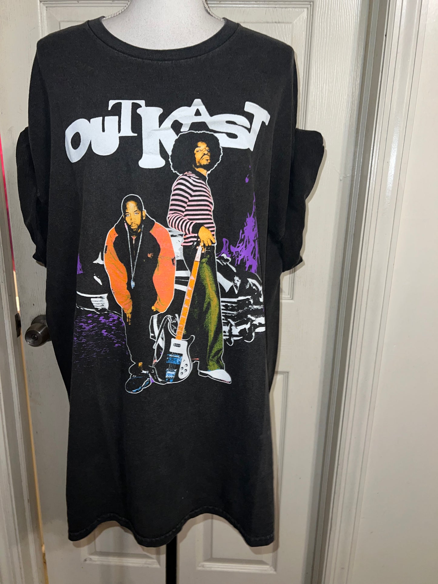 Outkast Oversized Distressed Tee