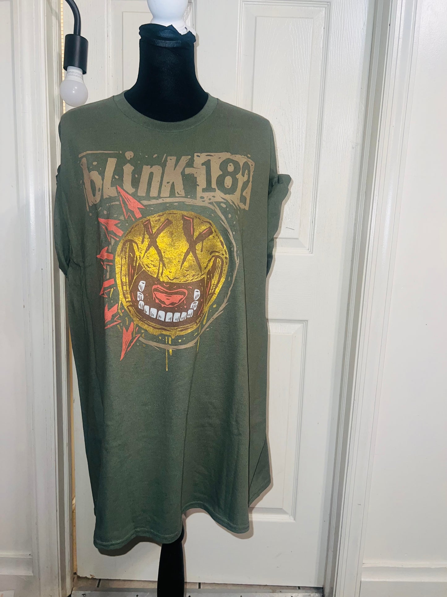 Blink 182 Oversized Distressed Tee
