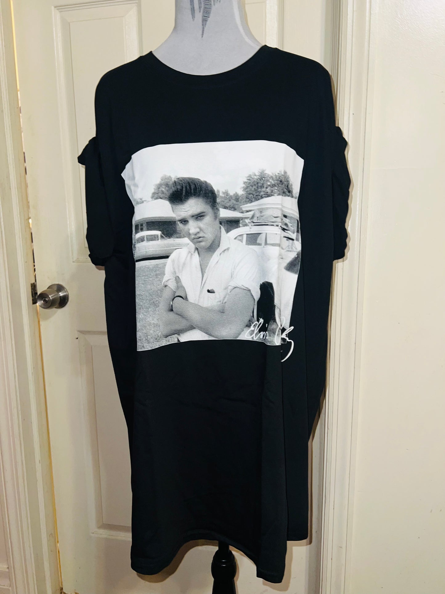 Elvis Presley Oversized Distressed Tee