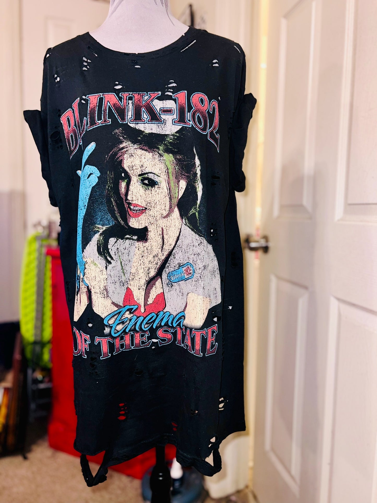 Blink 182 Oversized Distressed Tee