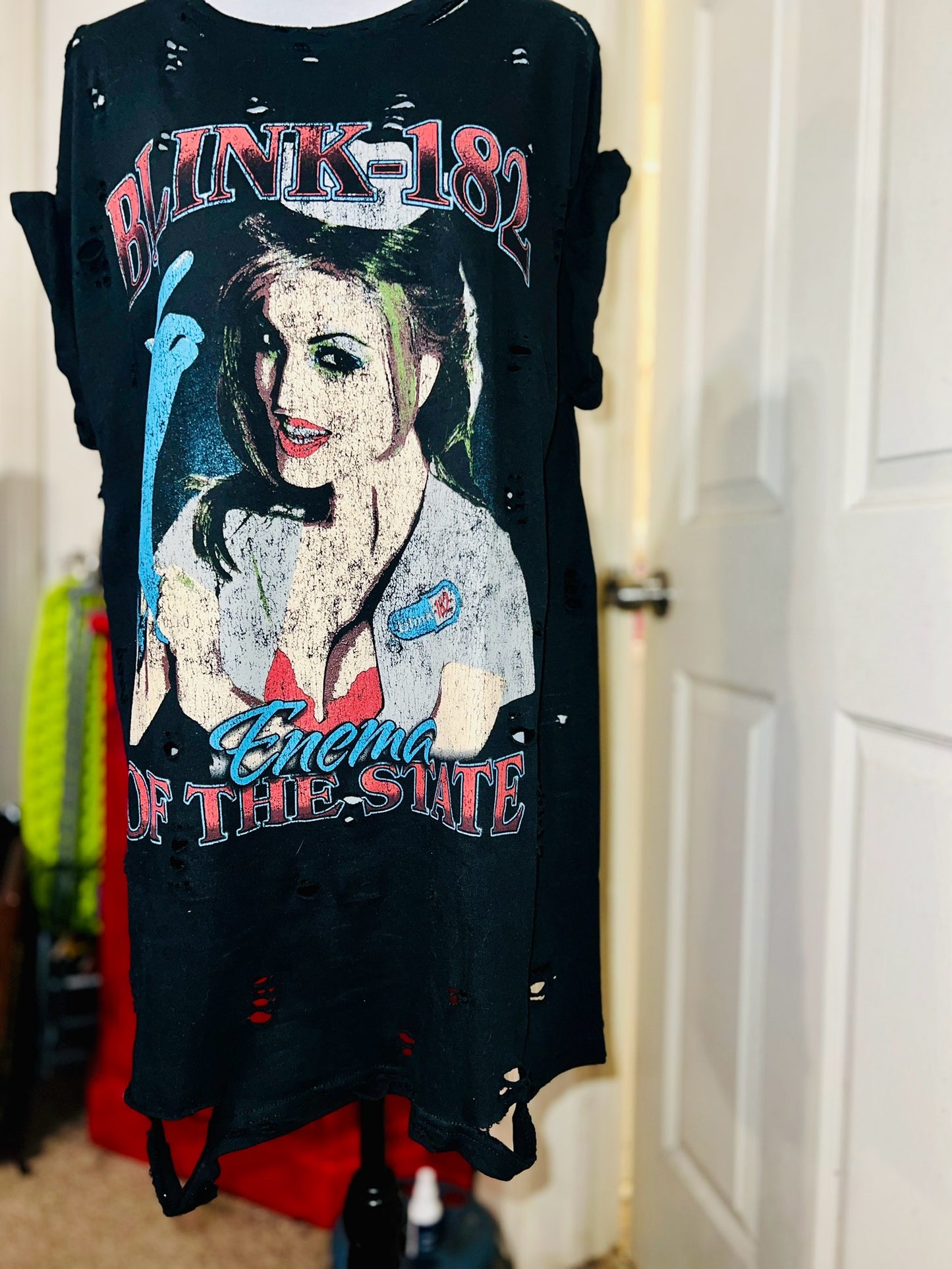 Blink 182 Oversized Distressed Tee