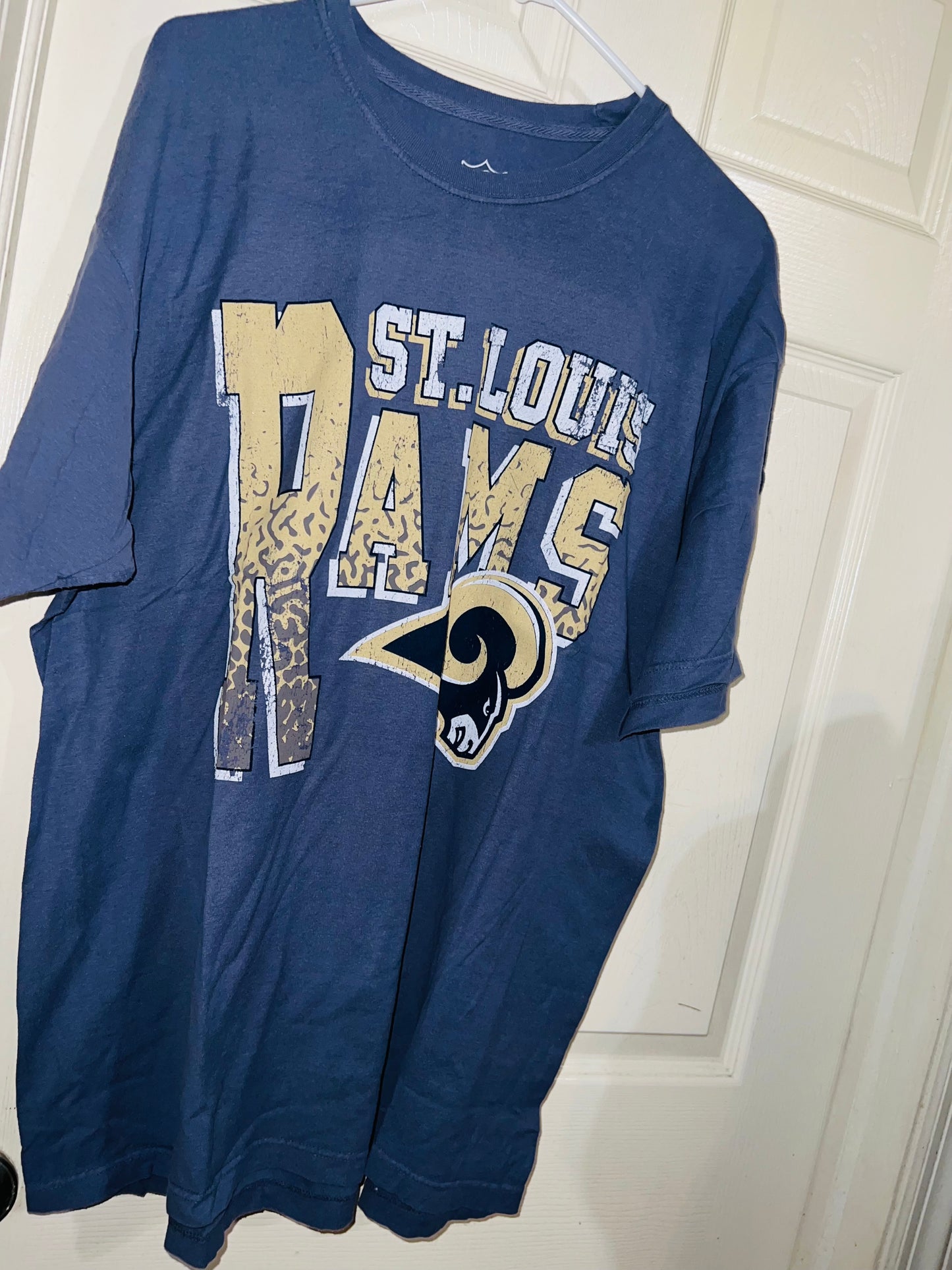 St. Louis Rams Oversized Distressed Tee