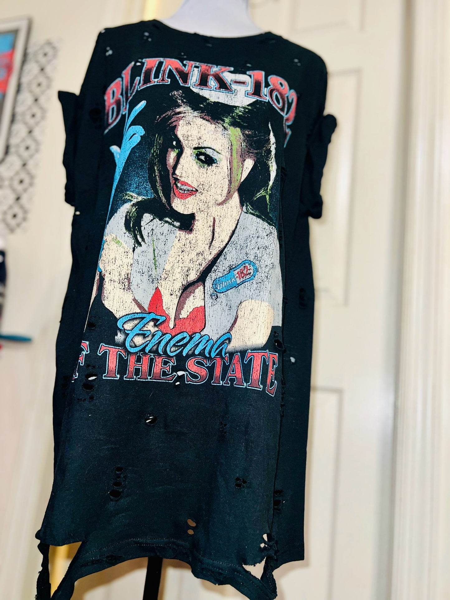 Blink 182 Oversized Distressed Tee