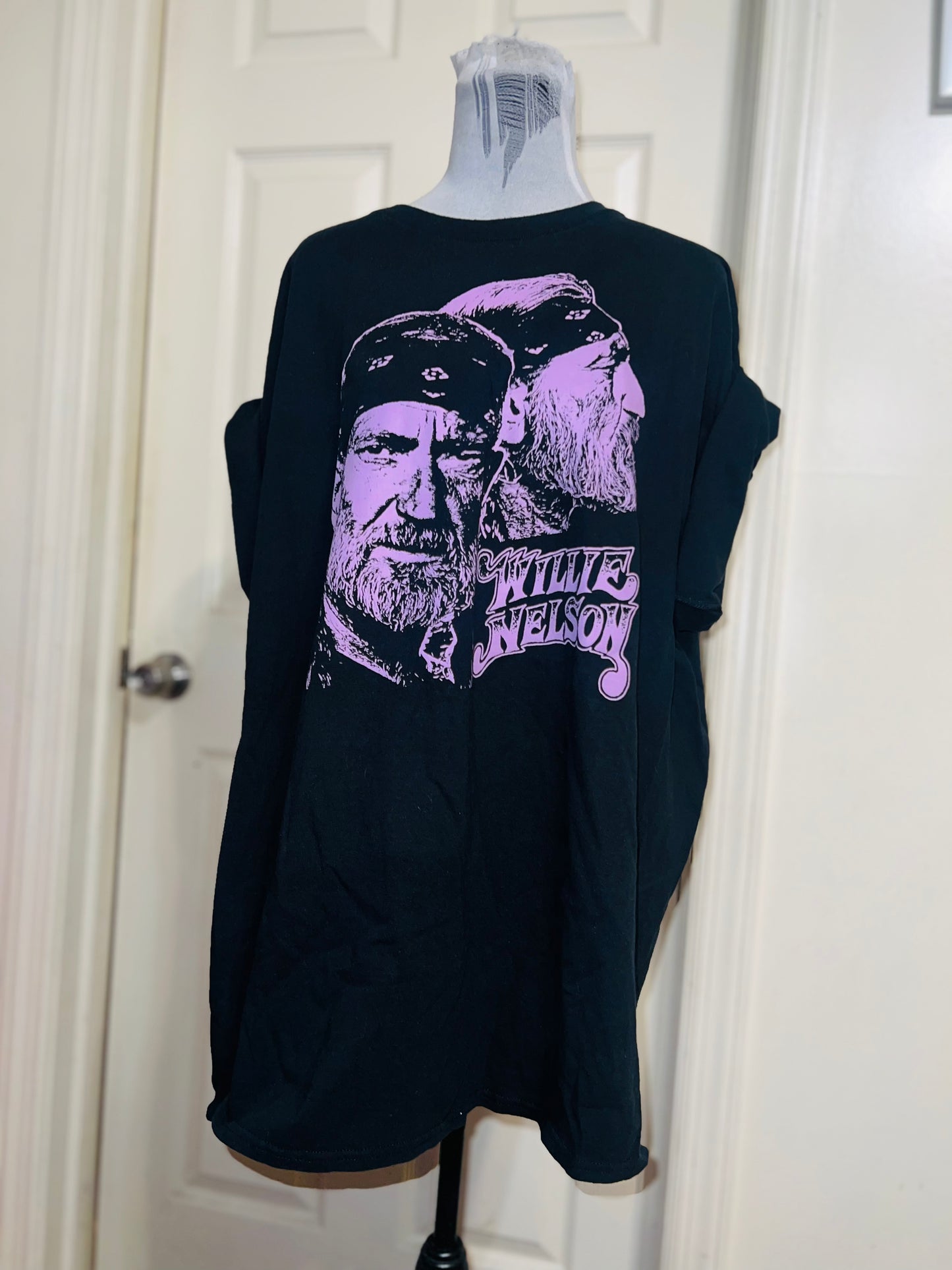 Willie Nelson Oversized Distressed Tee