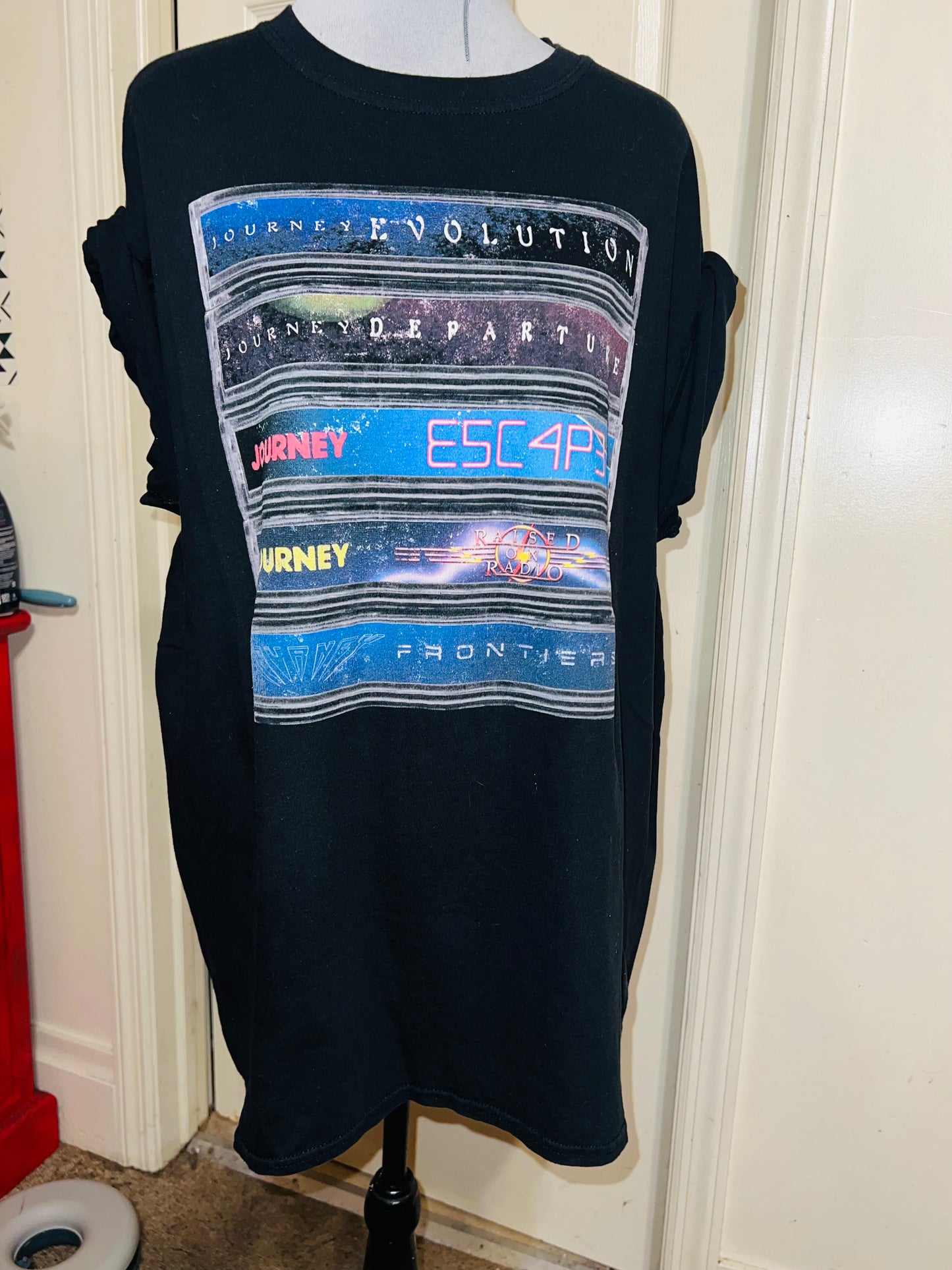 Journey Oversized Distressed Tee