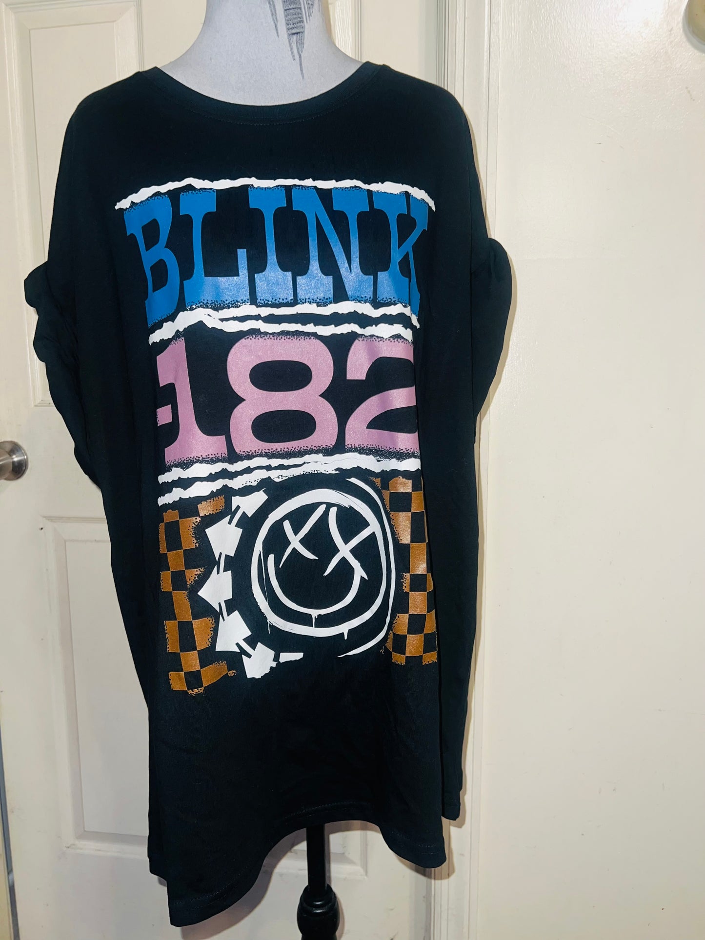 Blink 182 Oversized Distressed Tee