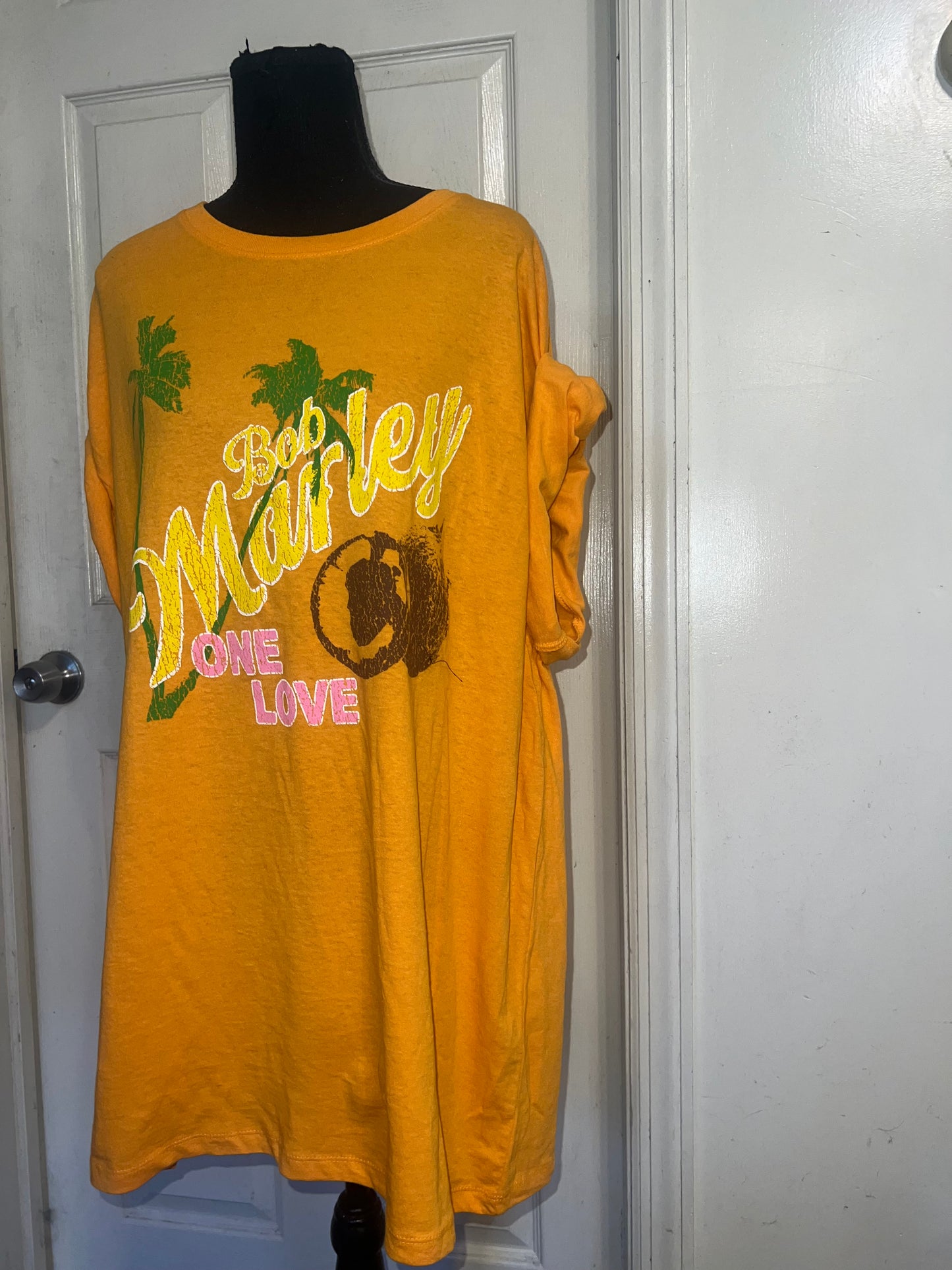 Bob Marley Oversized Distressed Tee
