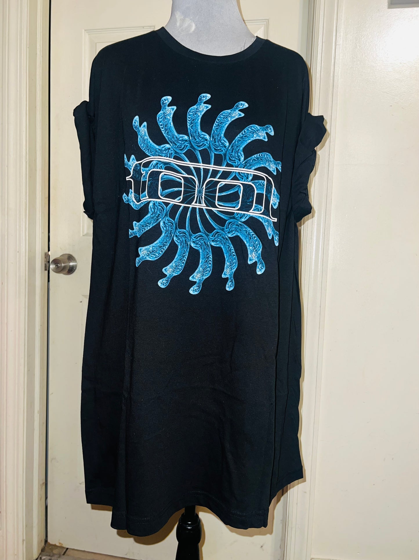Tool Oversized Distressed Tee