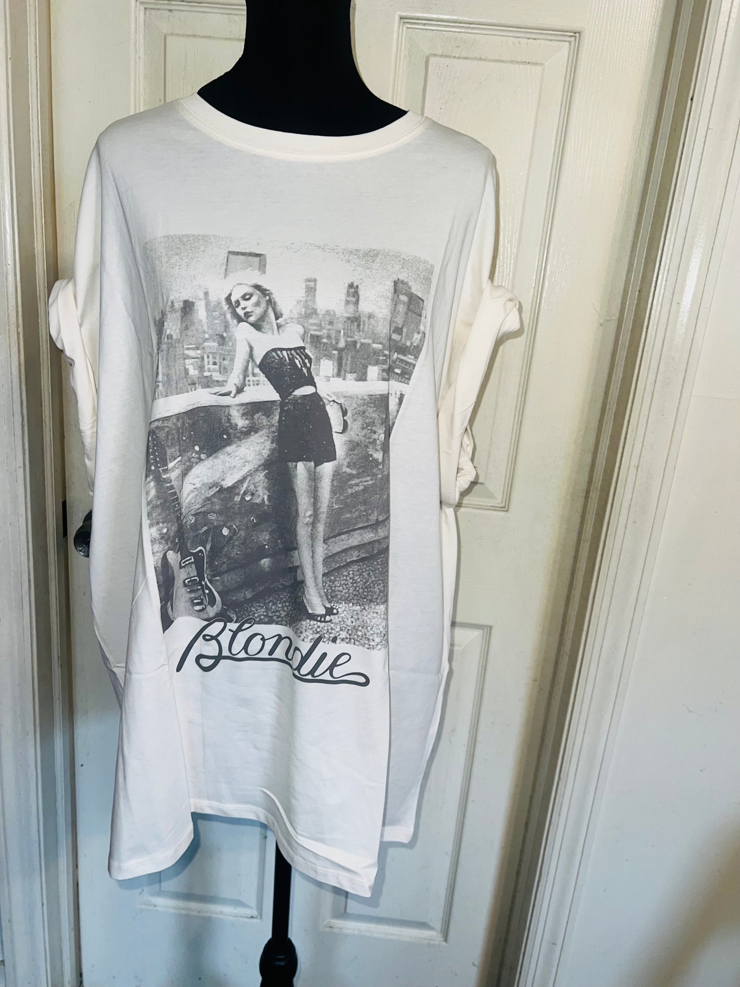 Blondie Oversized Distressed Tee