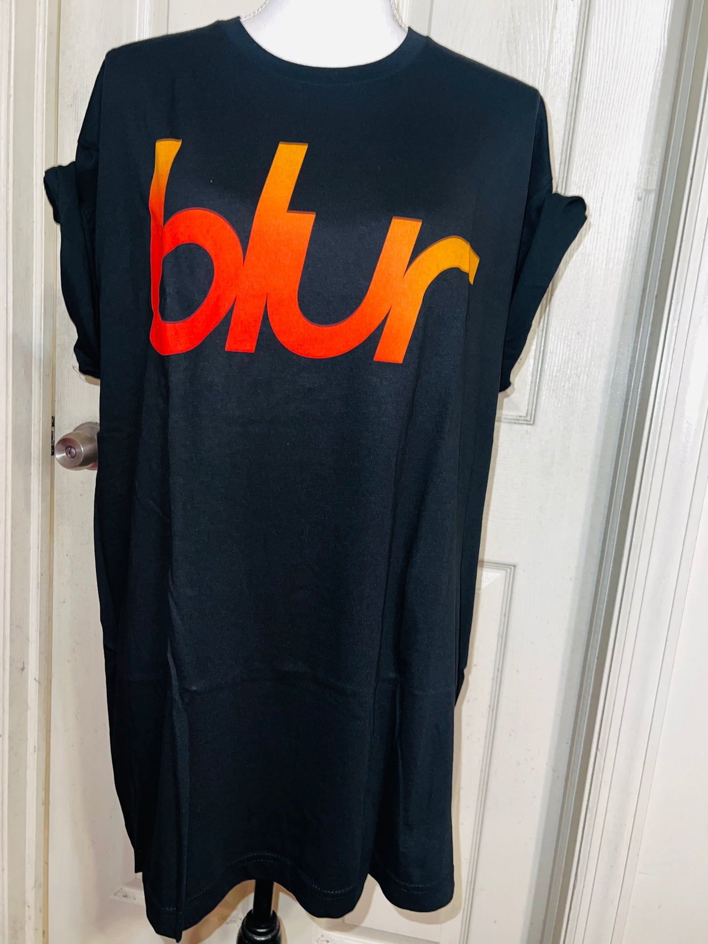Blur Oversized Distressed Tee