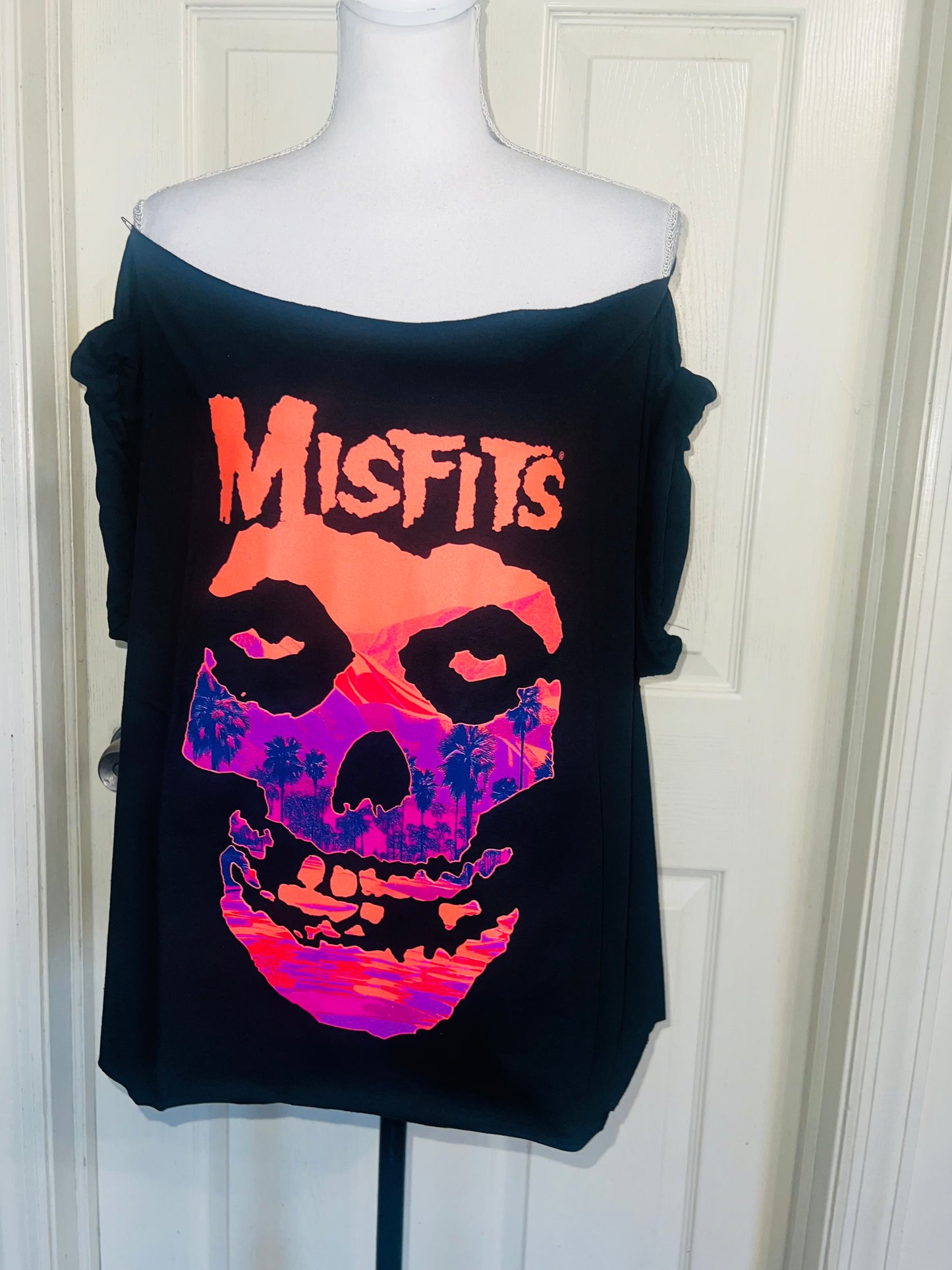 Misfits Oversized Off The Shoulder Distressed Tee