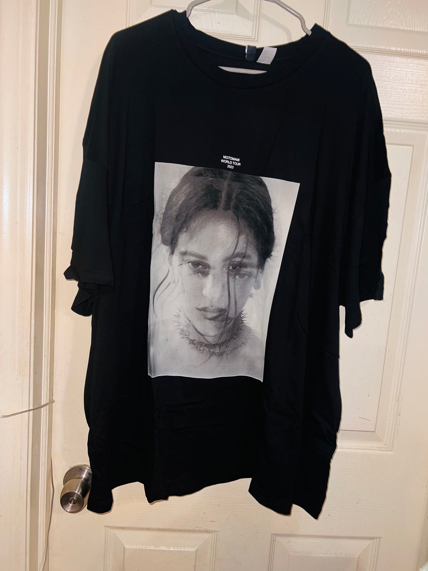 Rosalia Oversized Distressed Tee