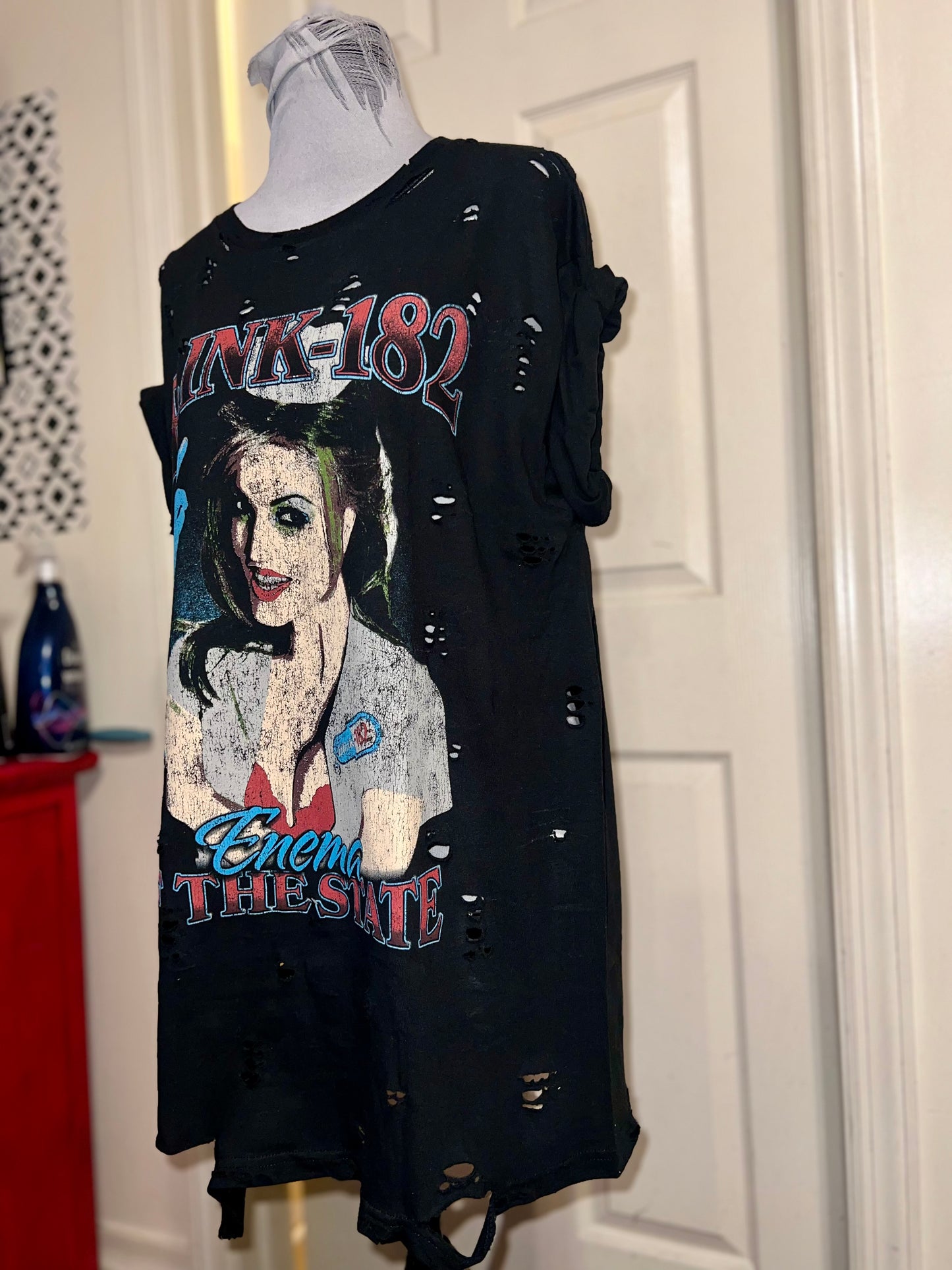 Blink 182 Oversized Distressed Tee