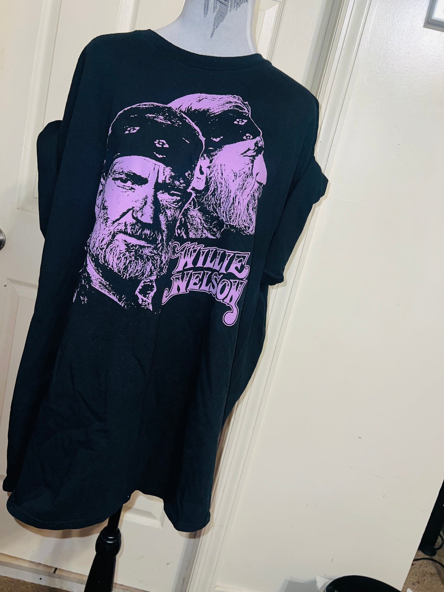 Willie Nelson Oversized Distressed Tee