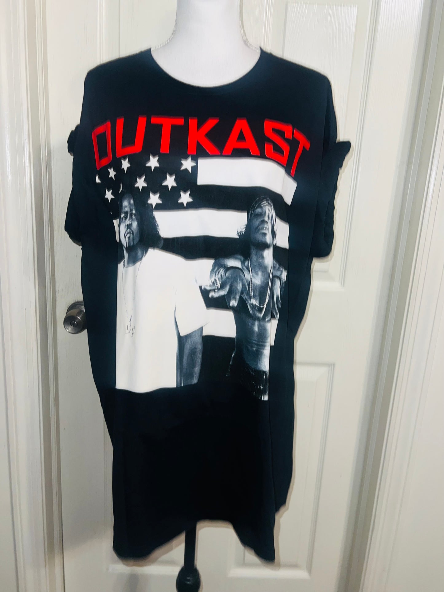 Outkast Oversized Distressed Tee