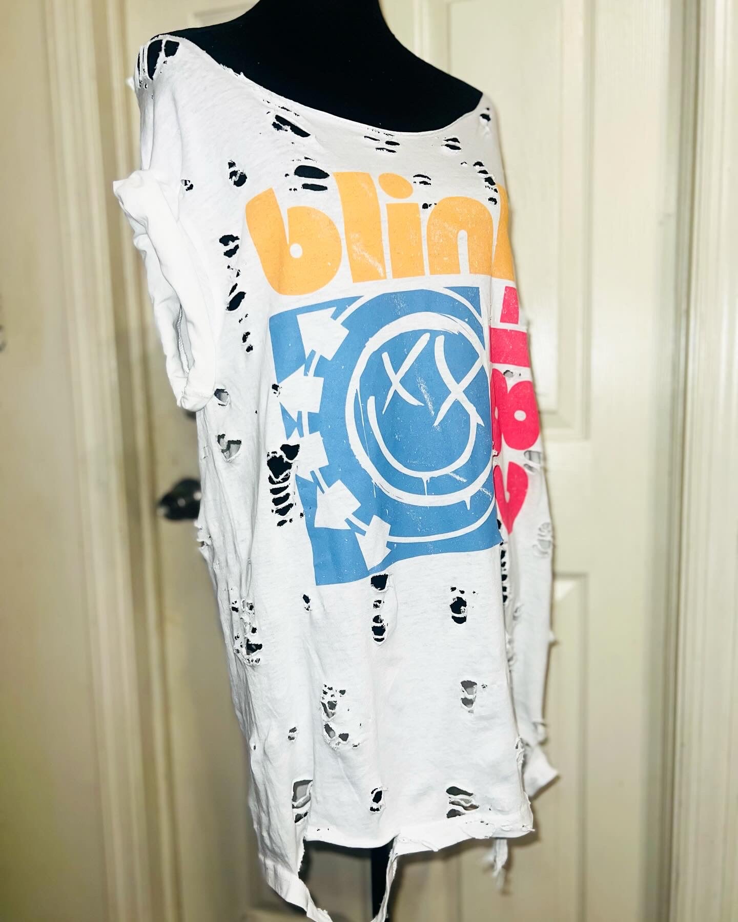 Blink 182 Oversized Distressed Tee