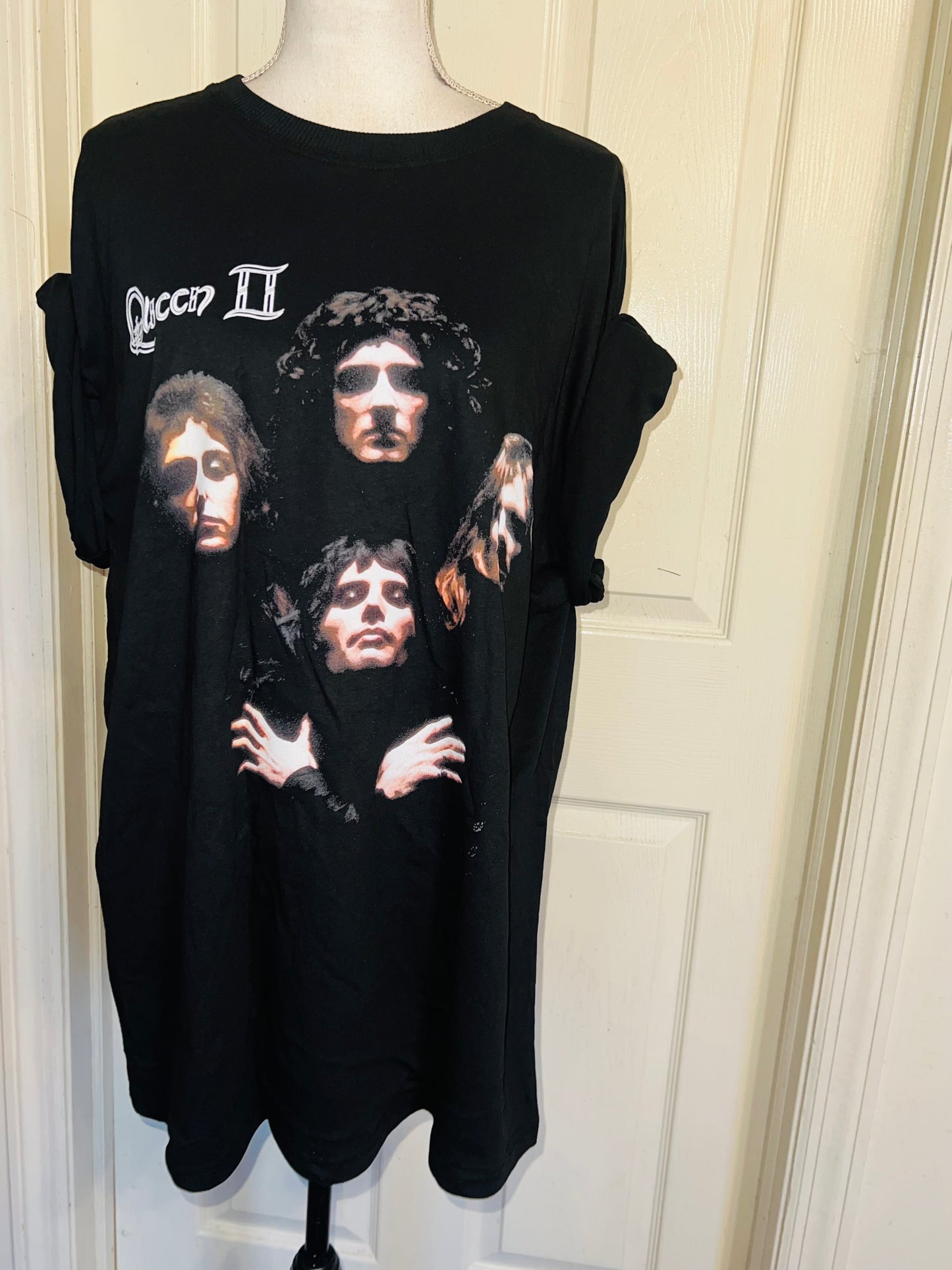 Queen Oversized Distressed Tee