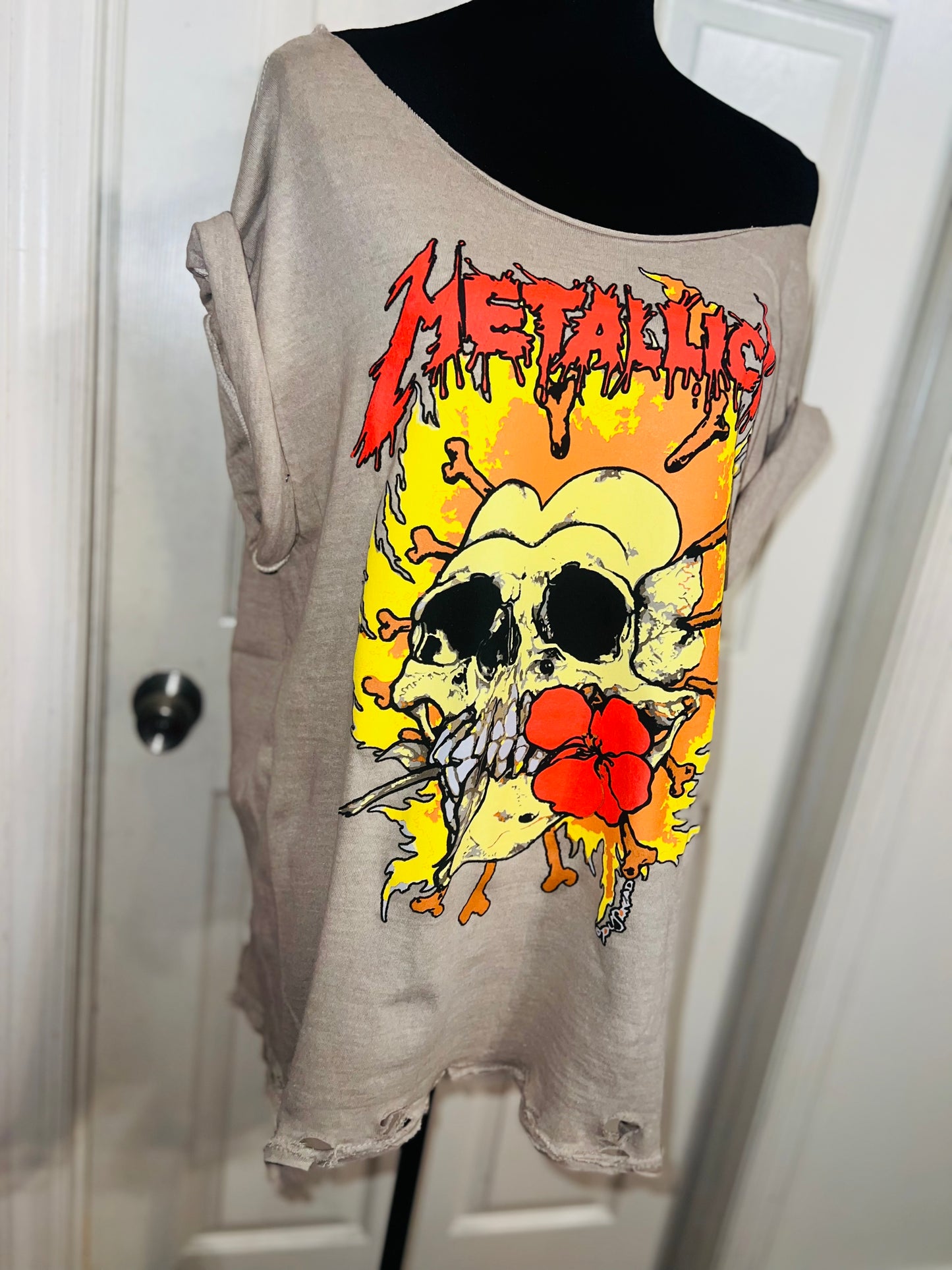 Metallica Oversized Distressed Tee