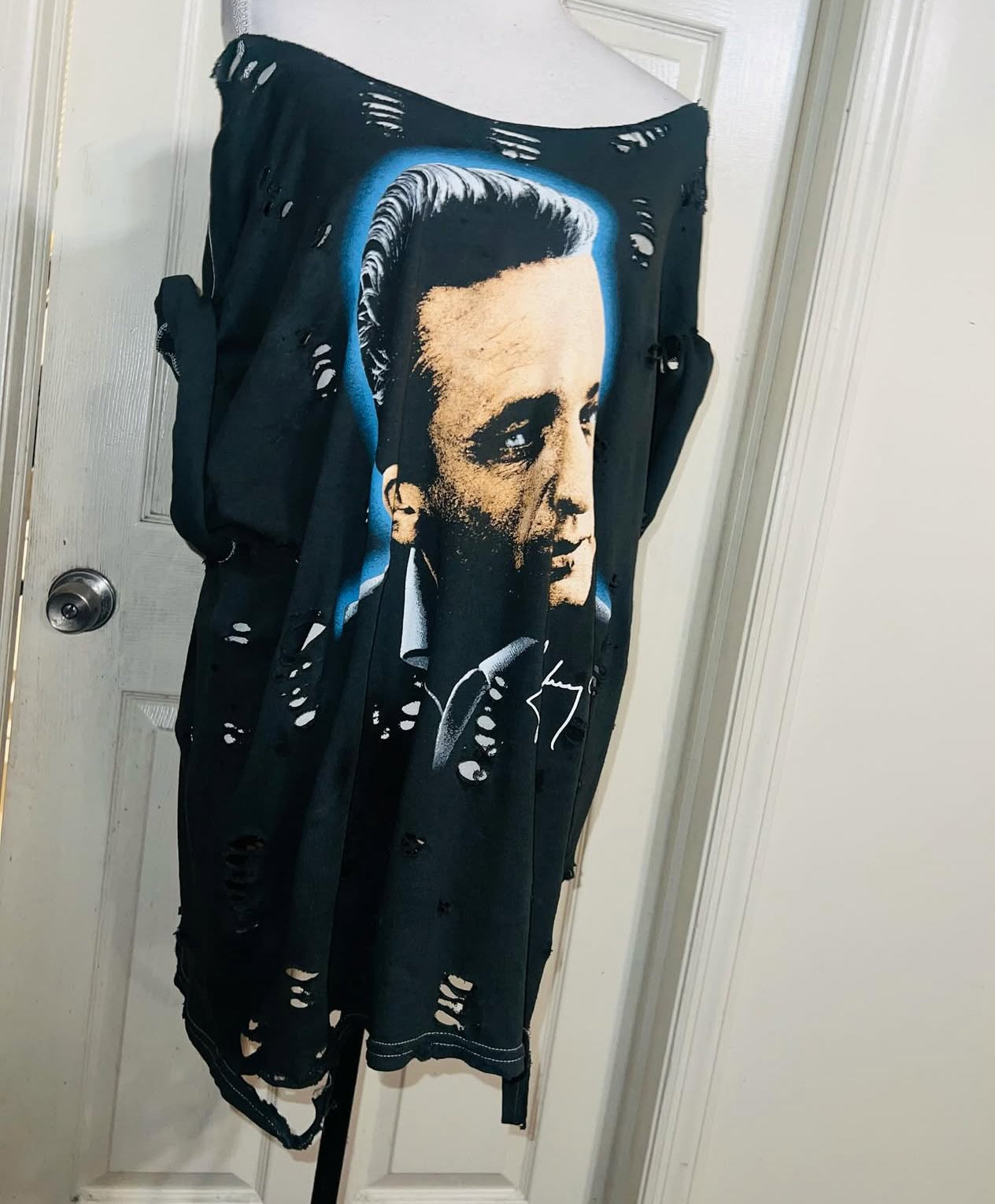 Johnny Cash Oversized Distressed Tee