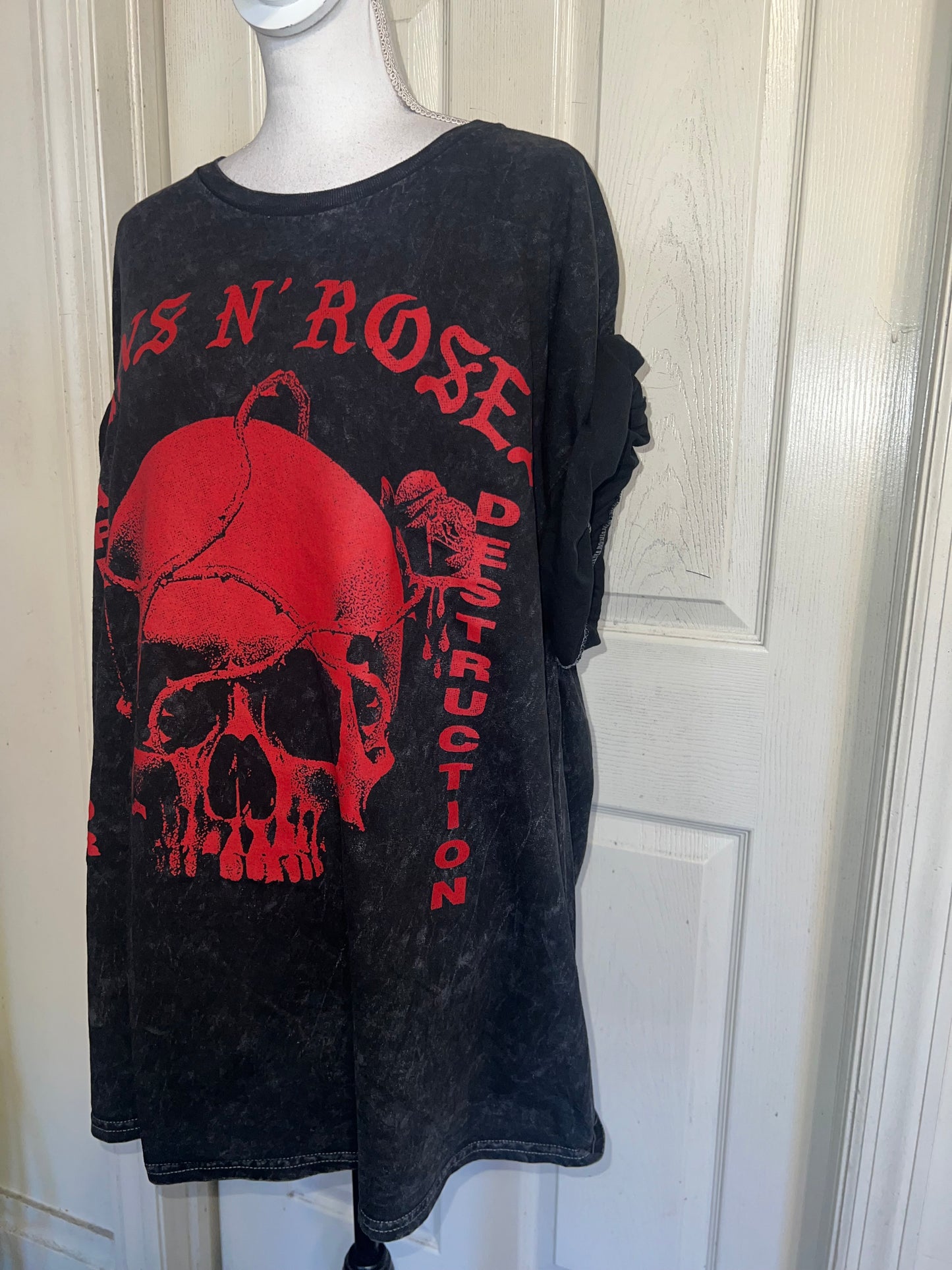 Guns N’ Roses Oversized Distressed Tee