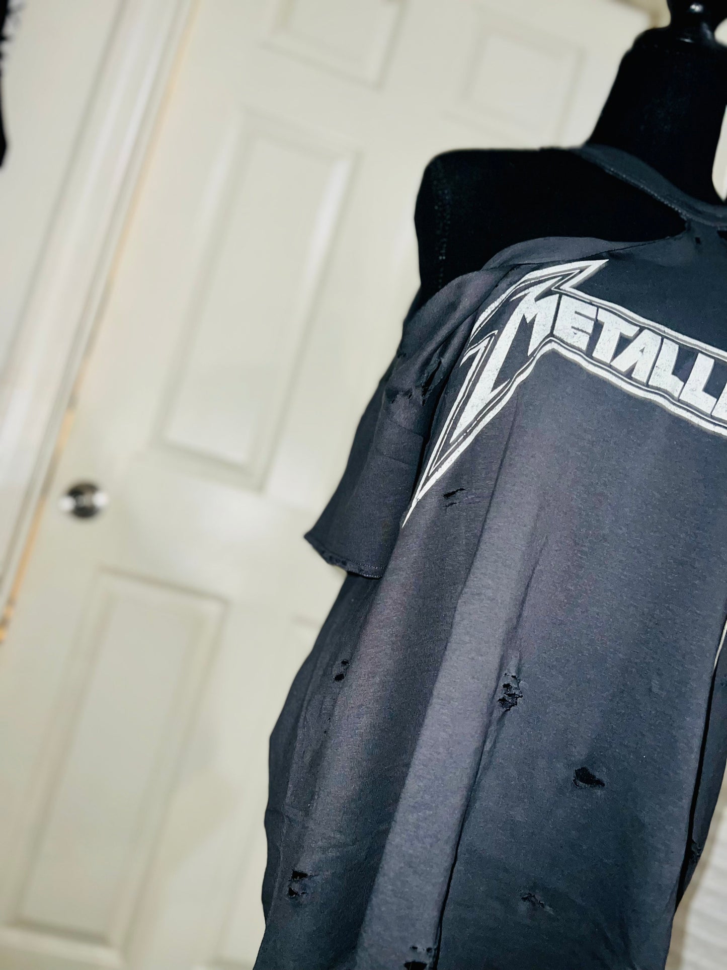 Metallica Oversized Distressed Tee