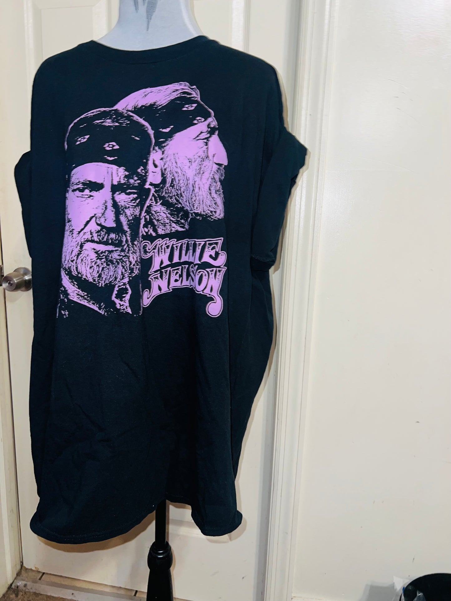 Willie Nelson Oversized Distressed Tee
