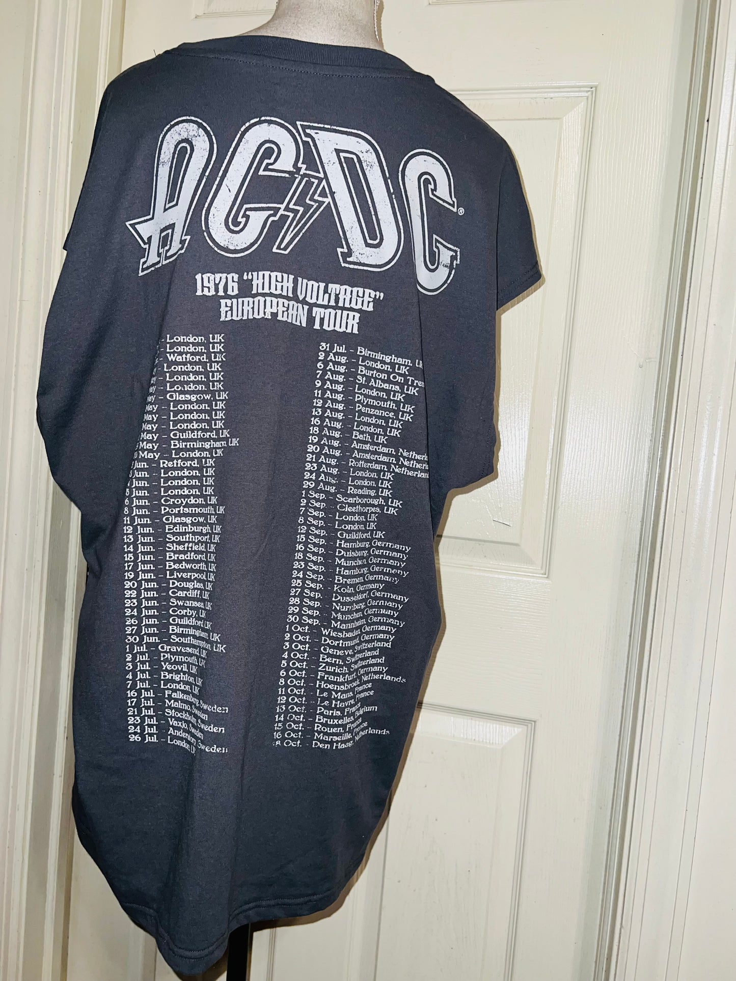 AC/DV Double Sided Oversized Distressed Tank