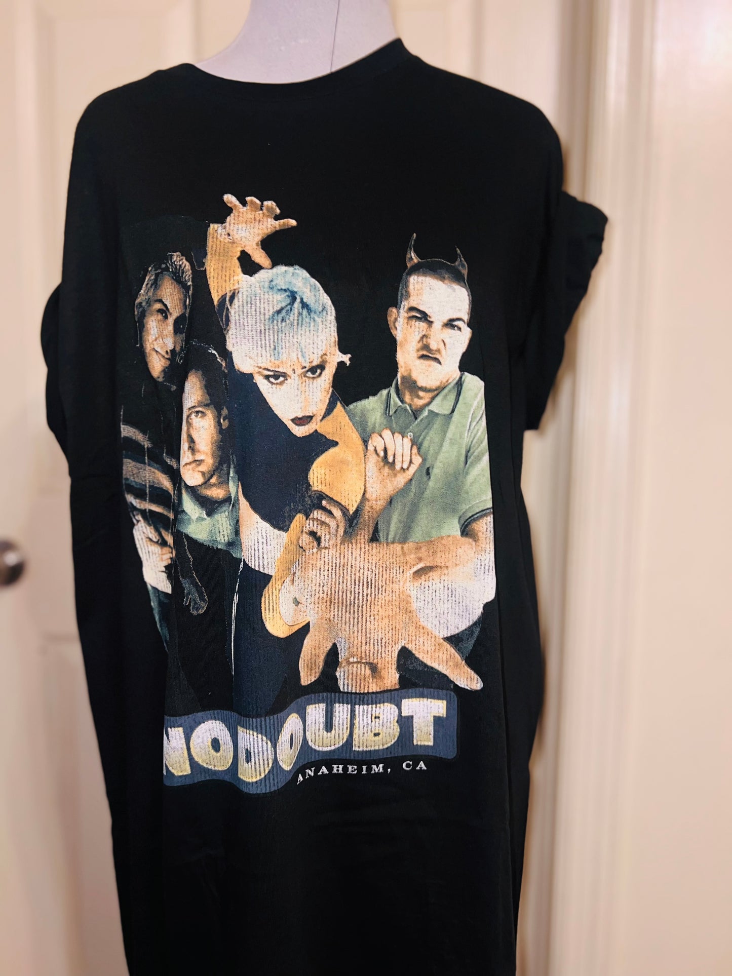No Doubt Oversized Distressed Tee