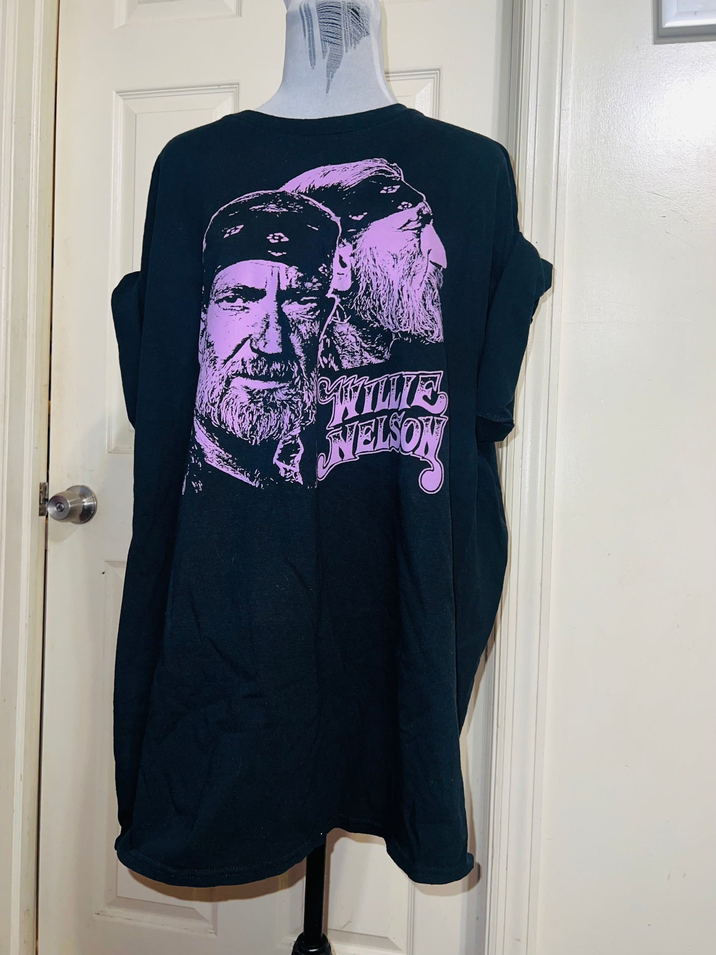 Willie Nelson Oversized Distressed Tee