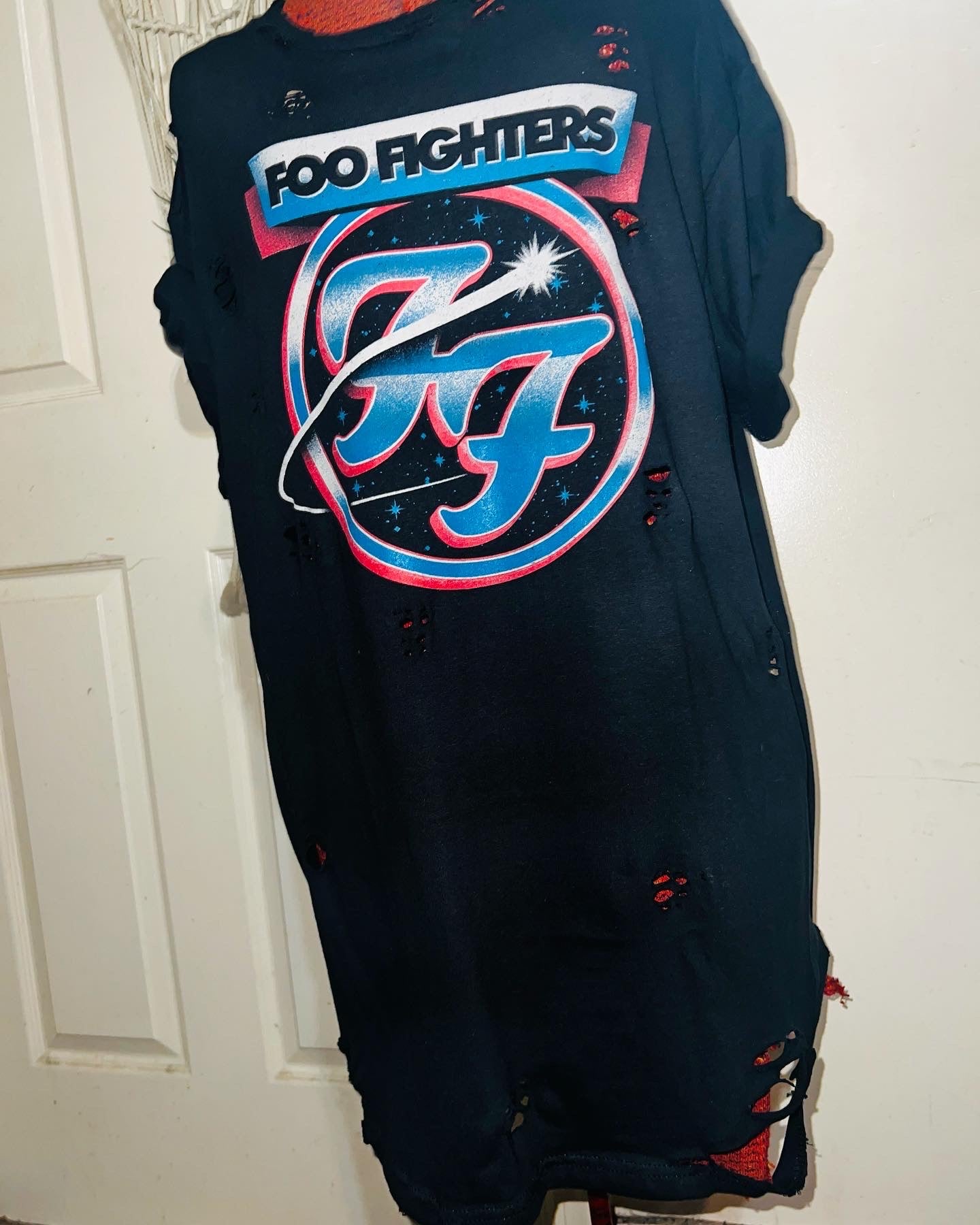 Foo Fighters Oversized Distressed Tee