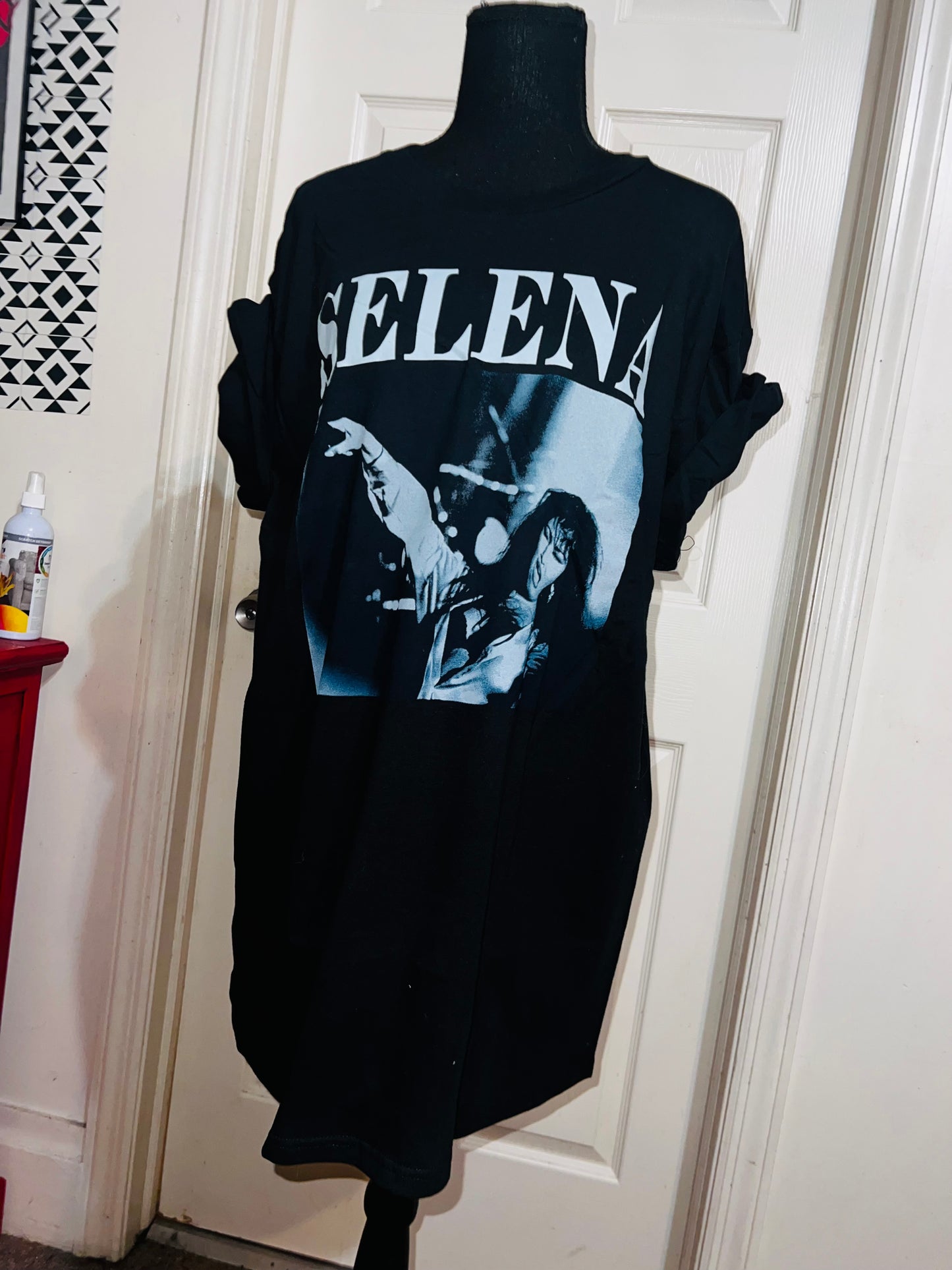 Selena Oversized Distressed Tee