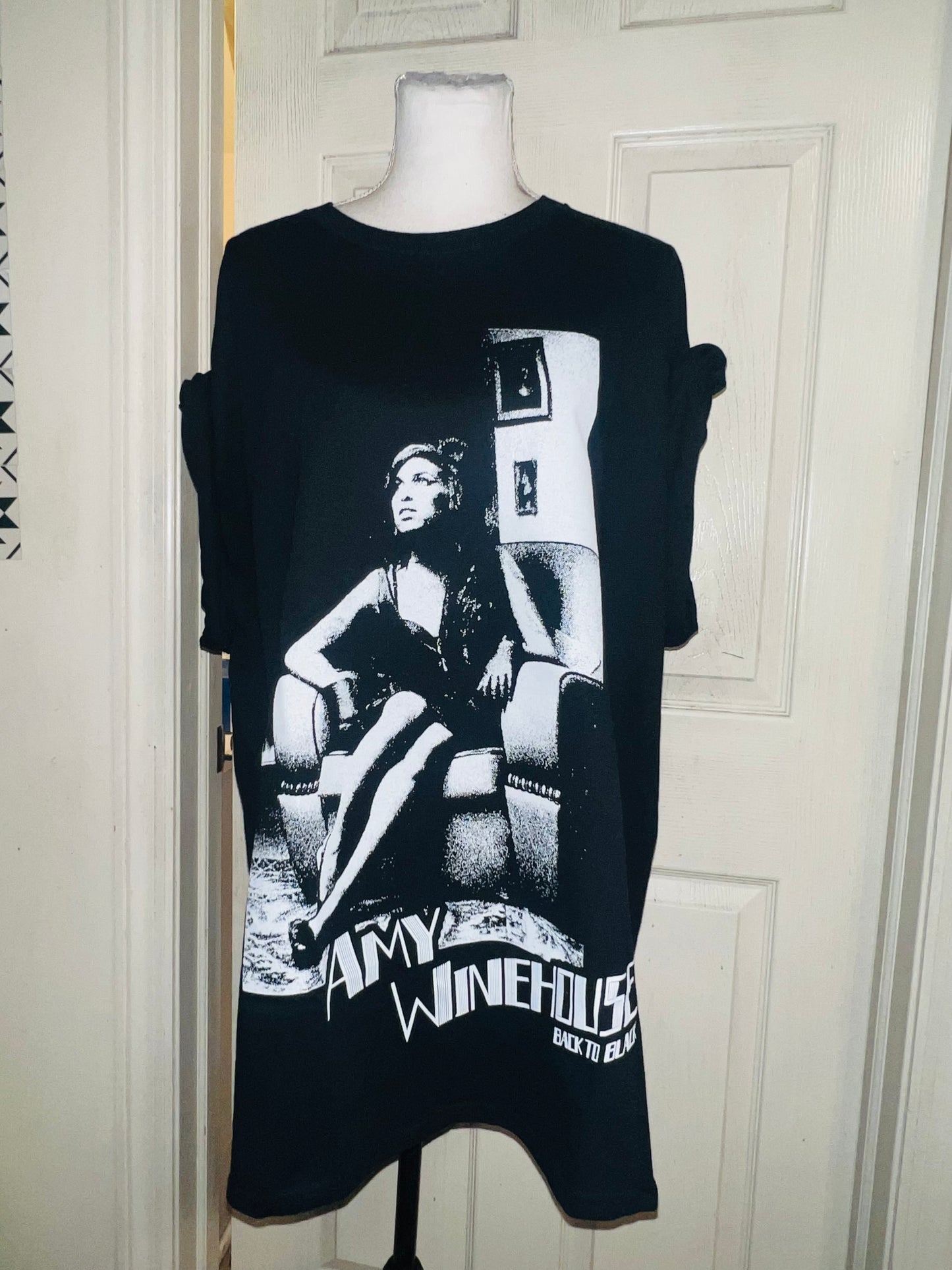 Amy Winehouse Oversized Distressed Tee