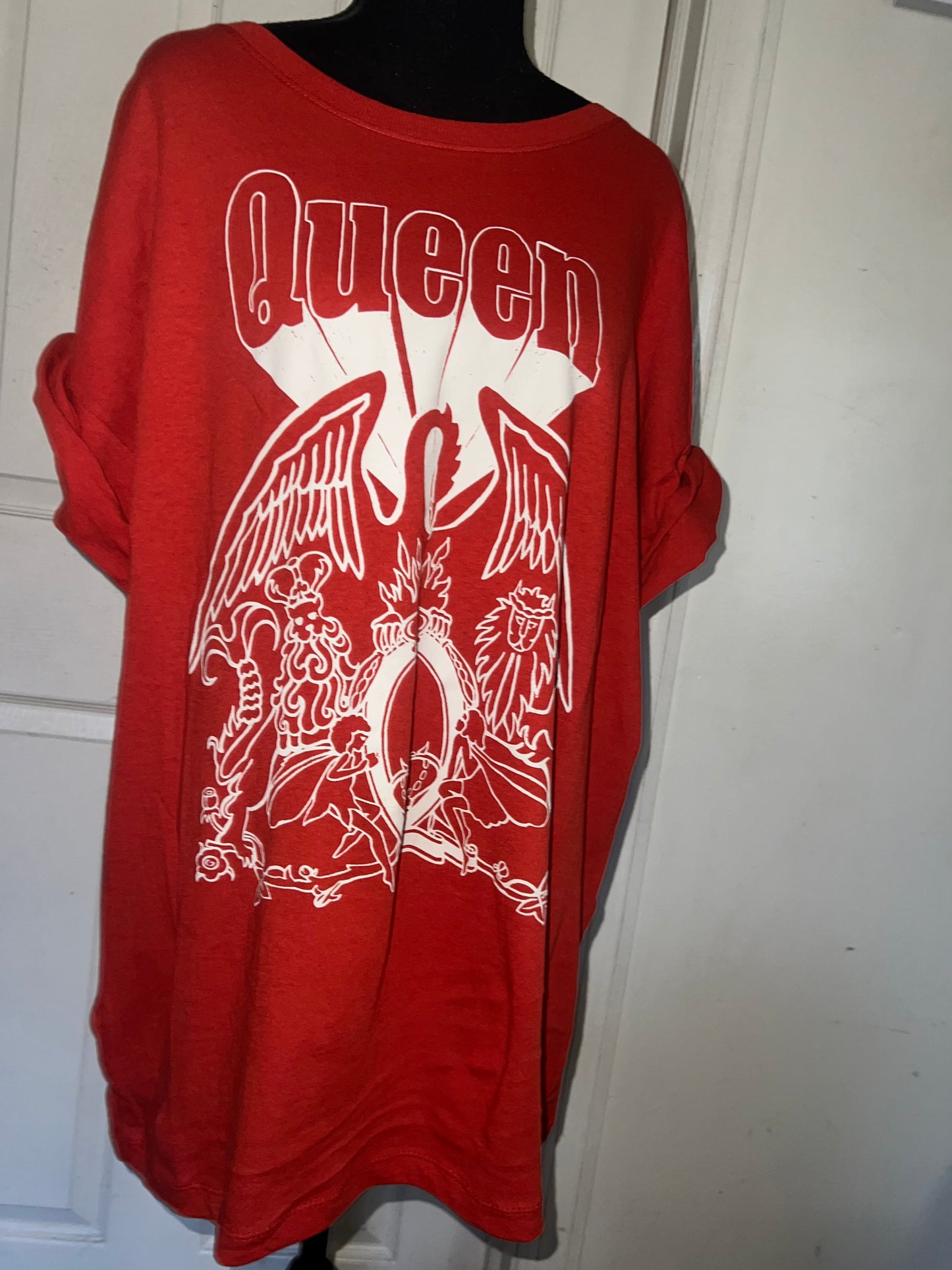 Queen Oversized Distressed Tee