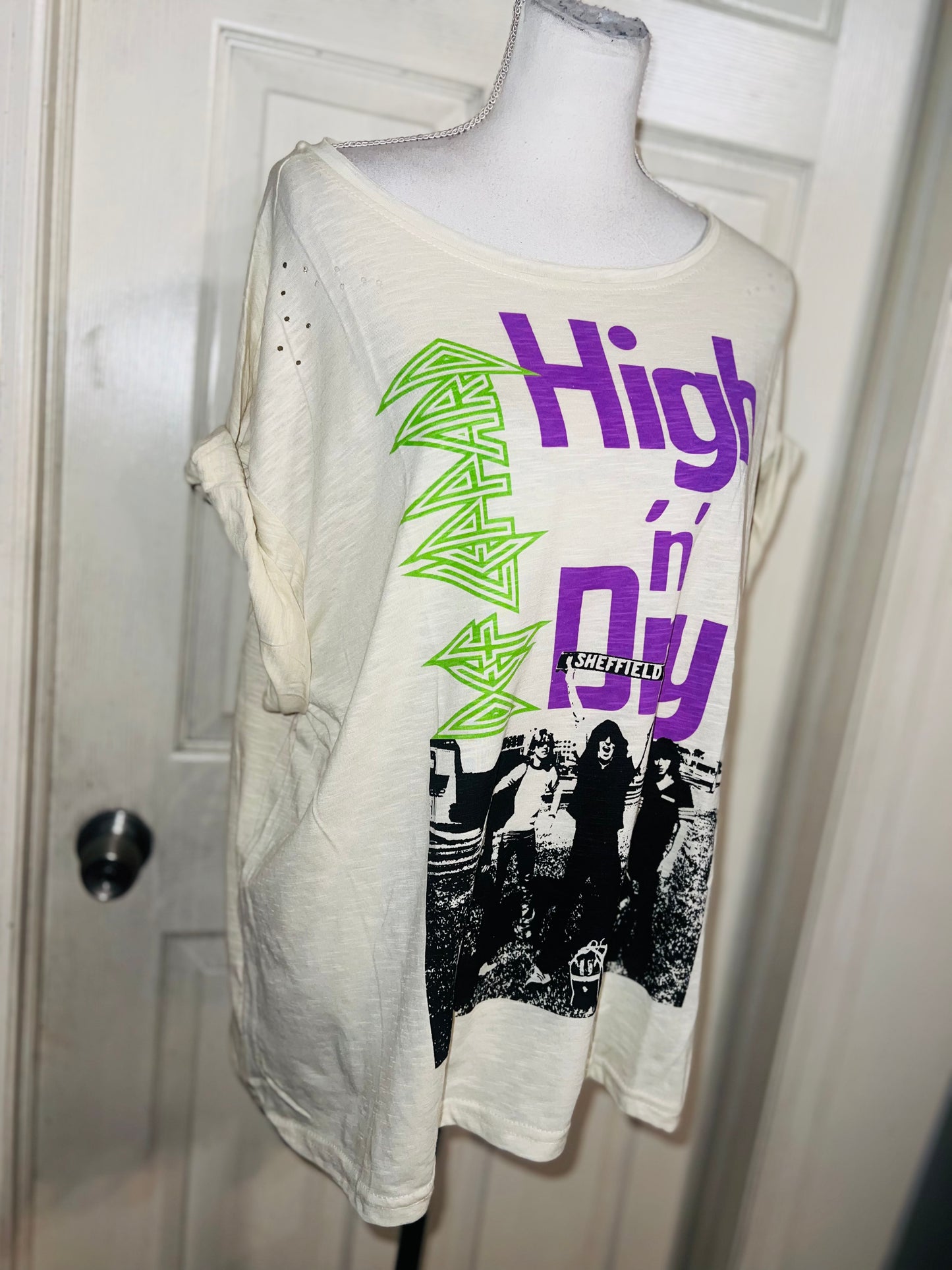 Def Leppard Oversized Distressed Tee