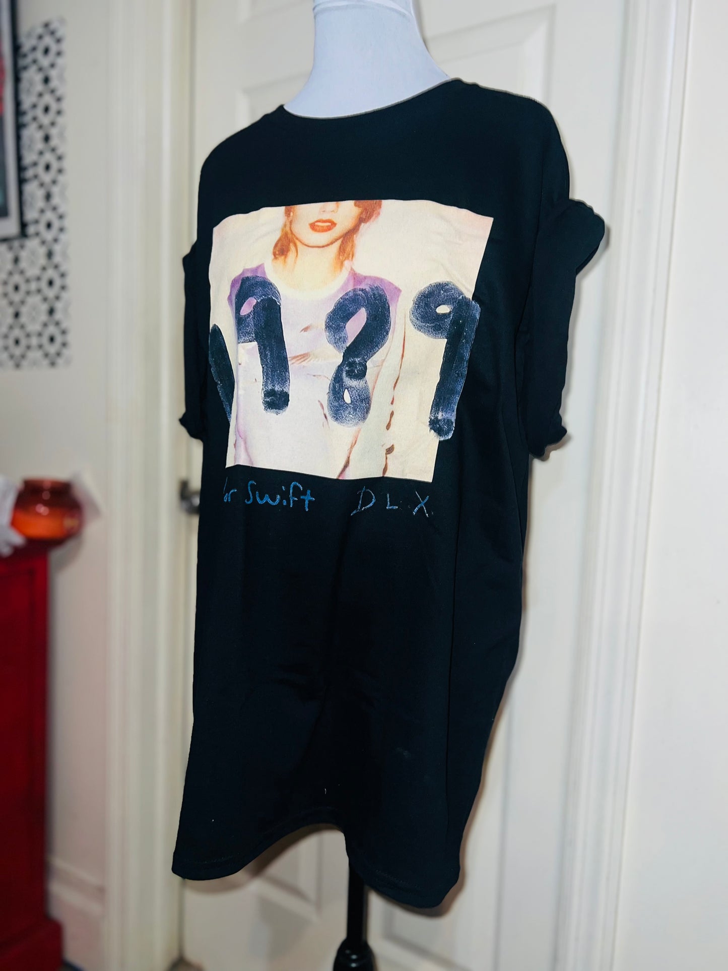 Taylor Swift 1989 Oversized Distressed Tee