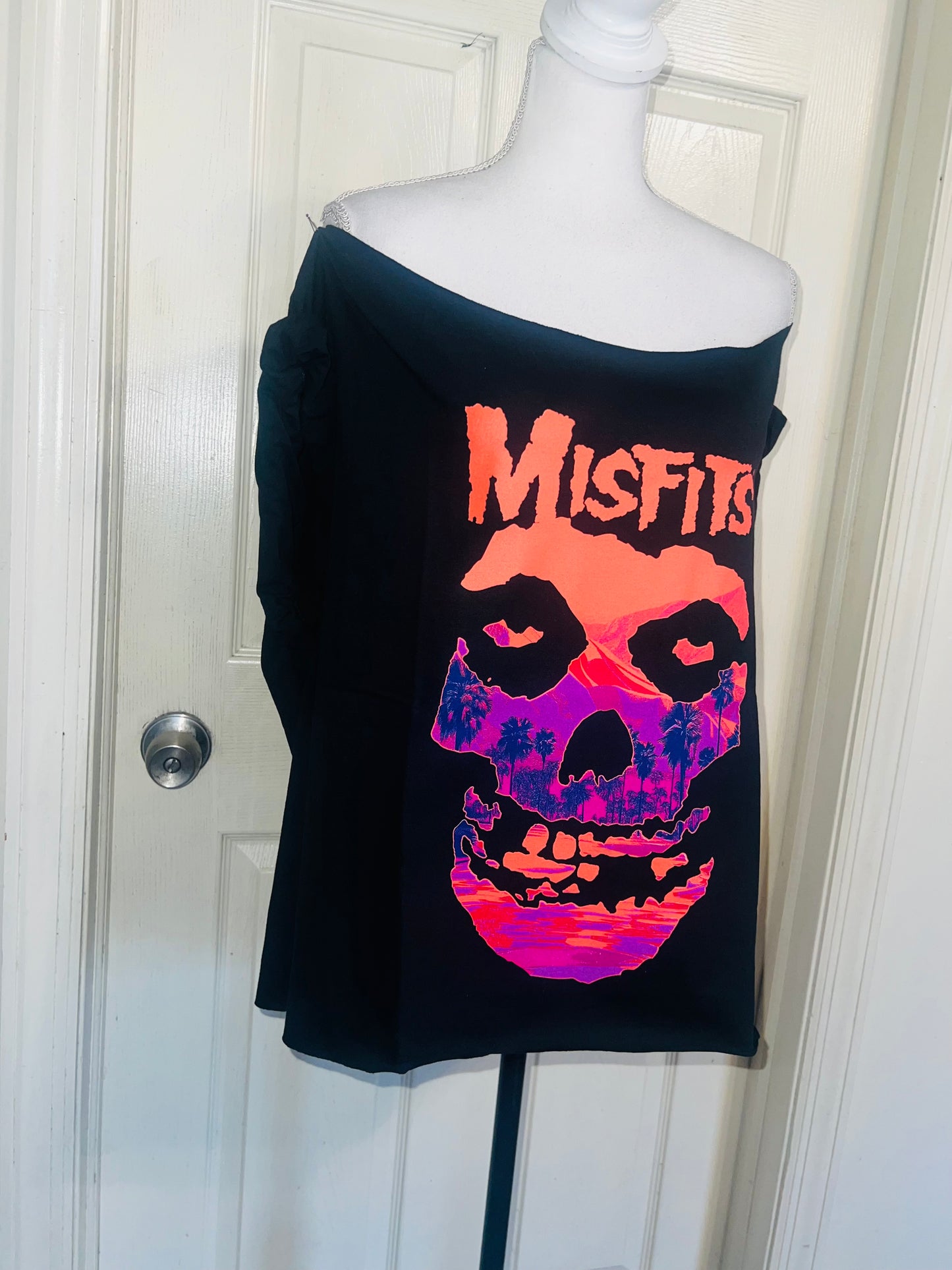 Misfits Oversized Off The Shoulder Distressed Tee