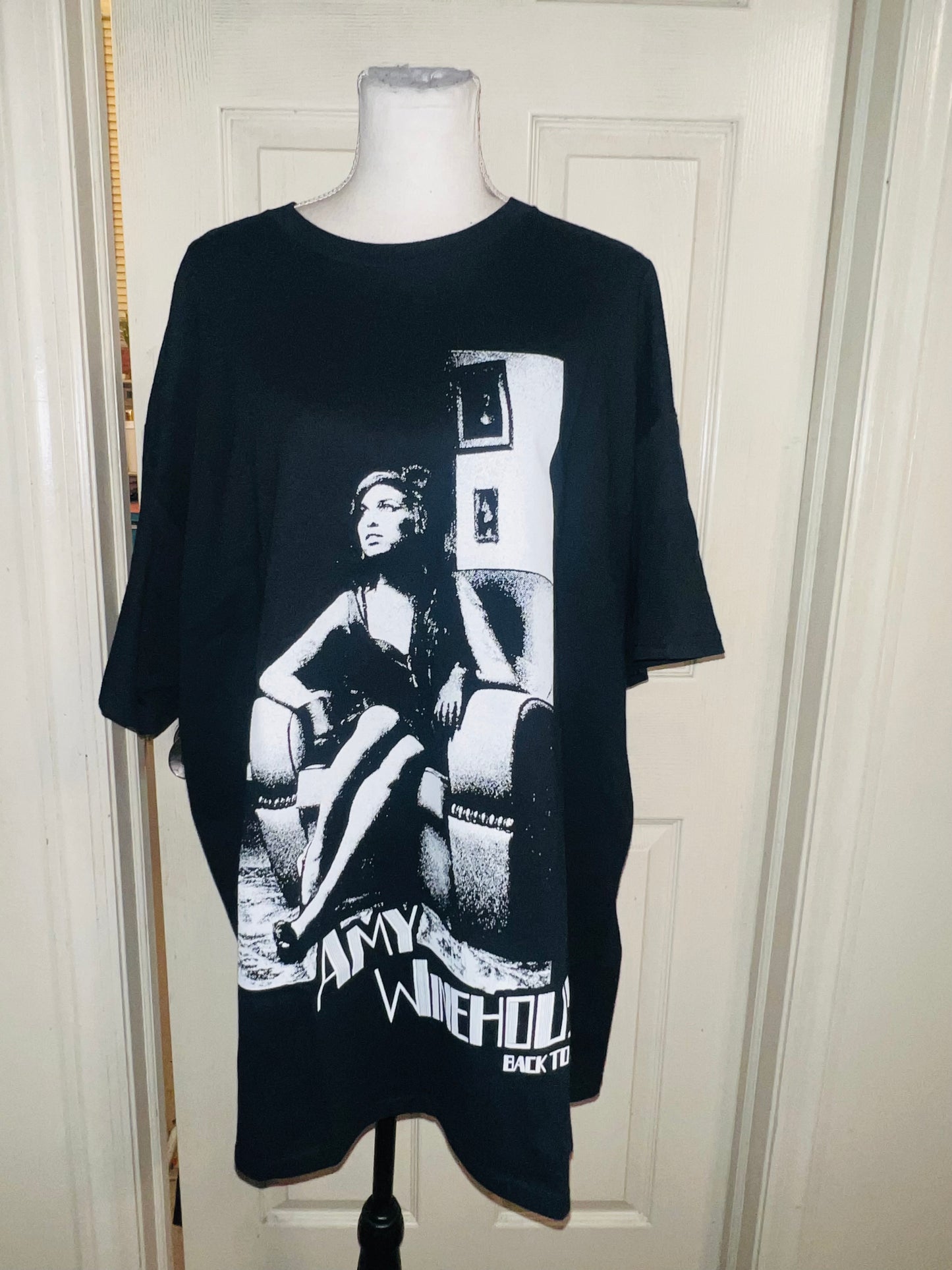 Amy Winehouse Oversized Distressed Tee