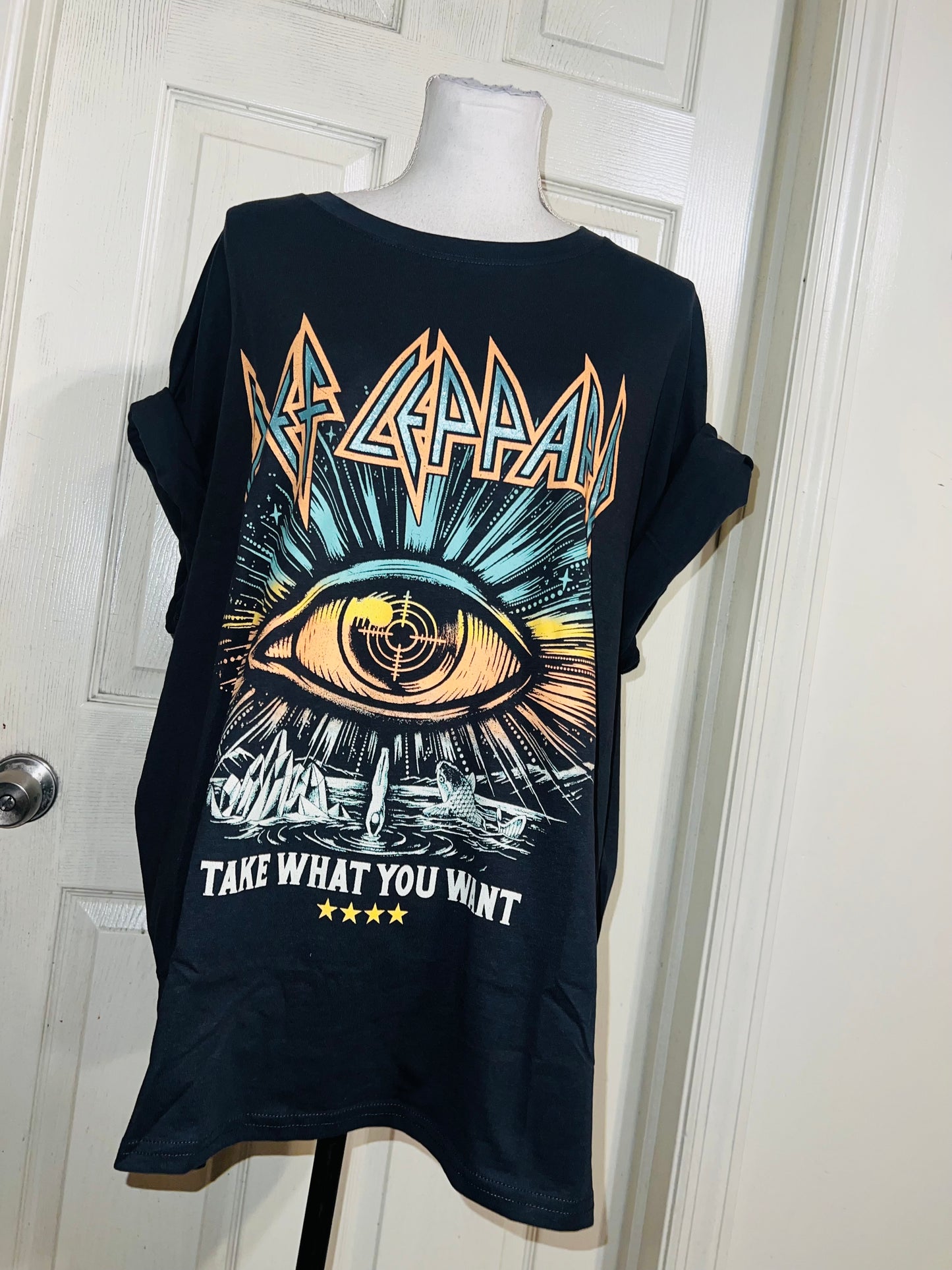 Def Leppard Oversized Distressed Tee