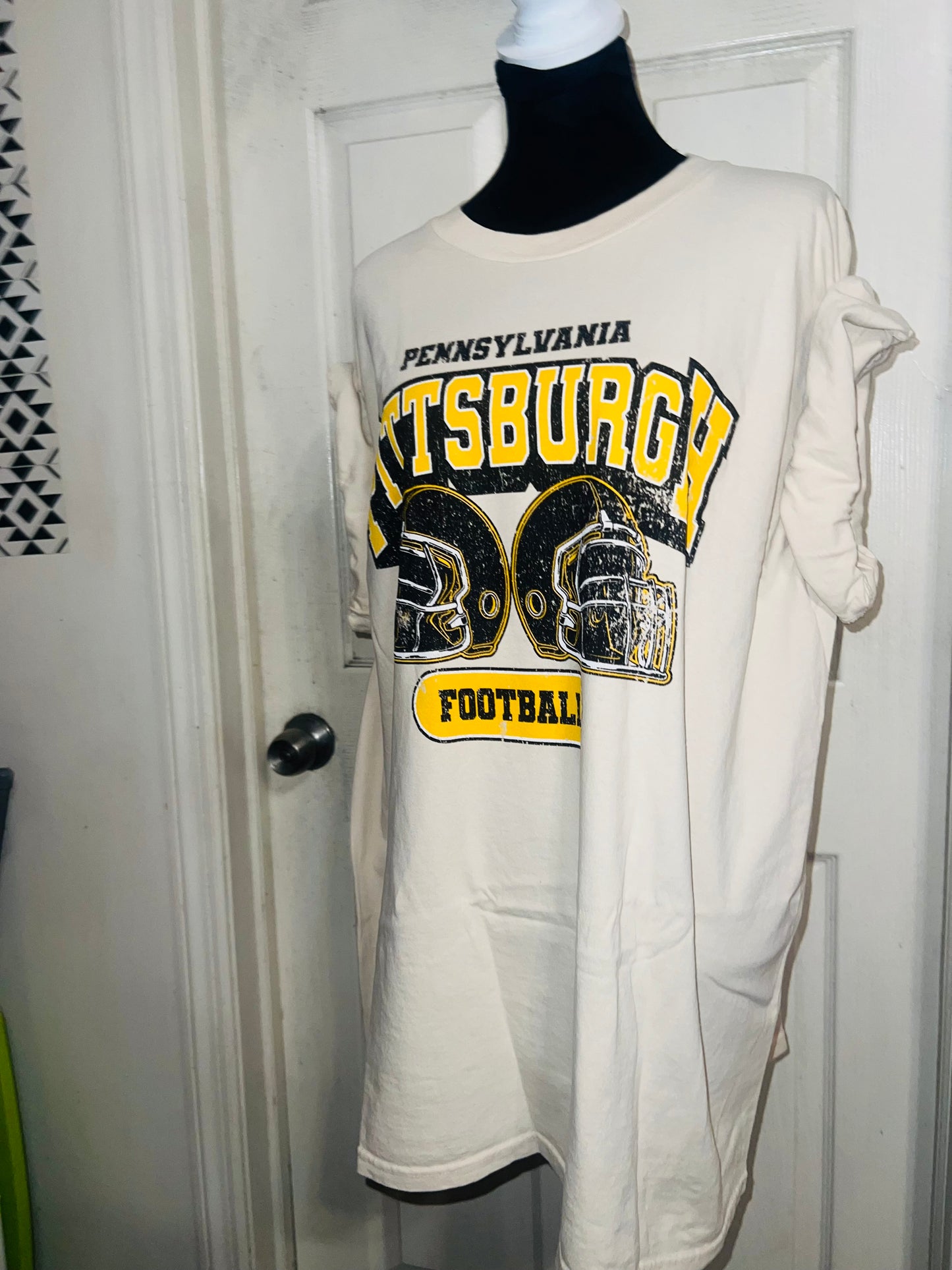 Pittsburgh Steelers Oversized Distressed Tee